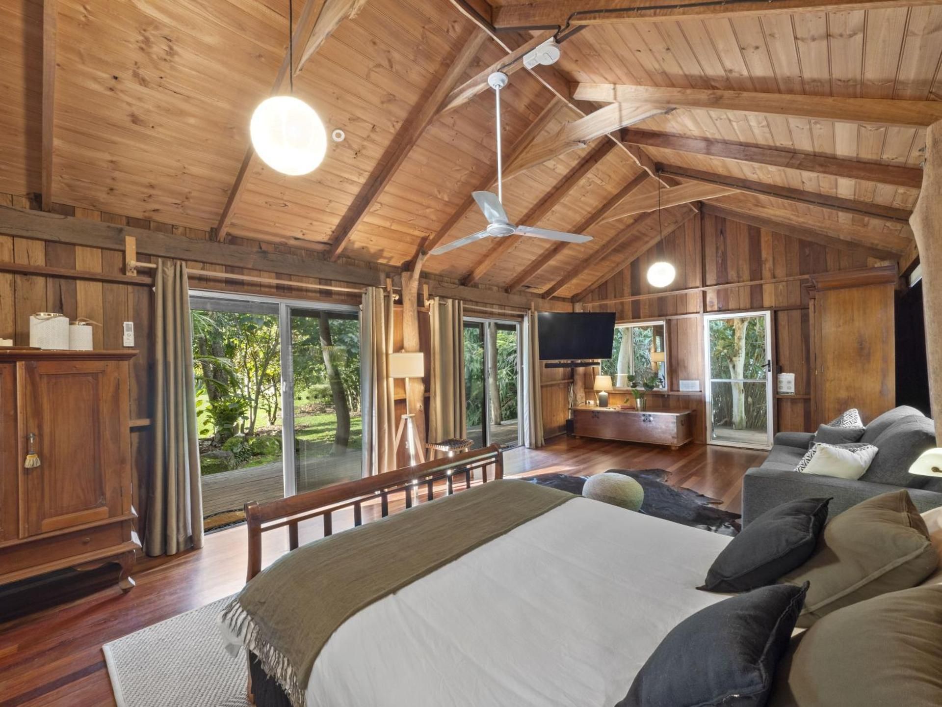 Cottage with Garden View - The Log Cabin
