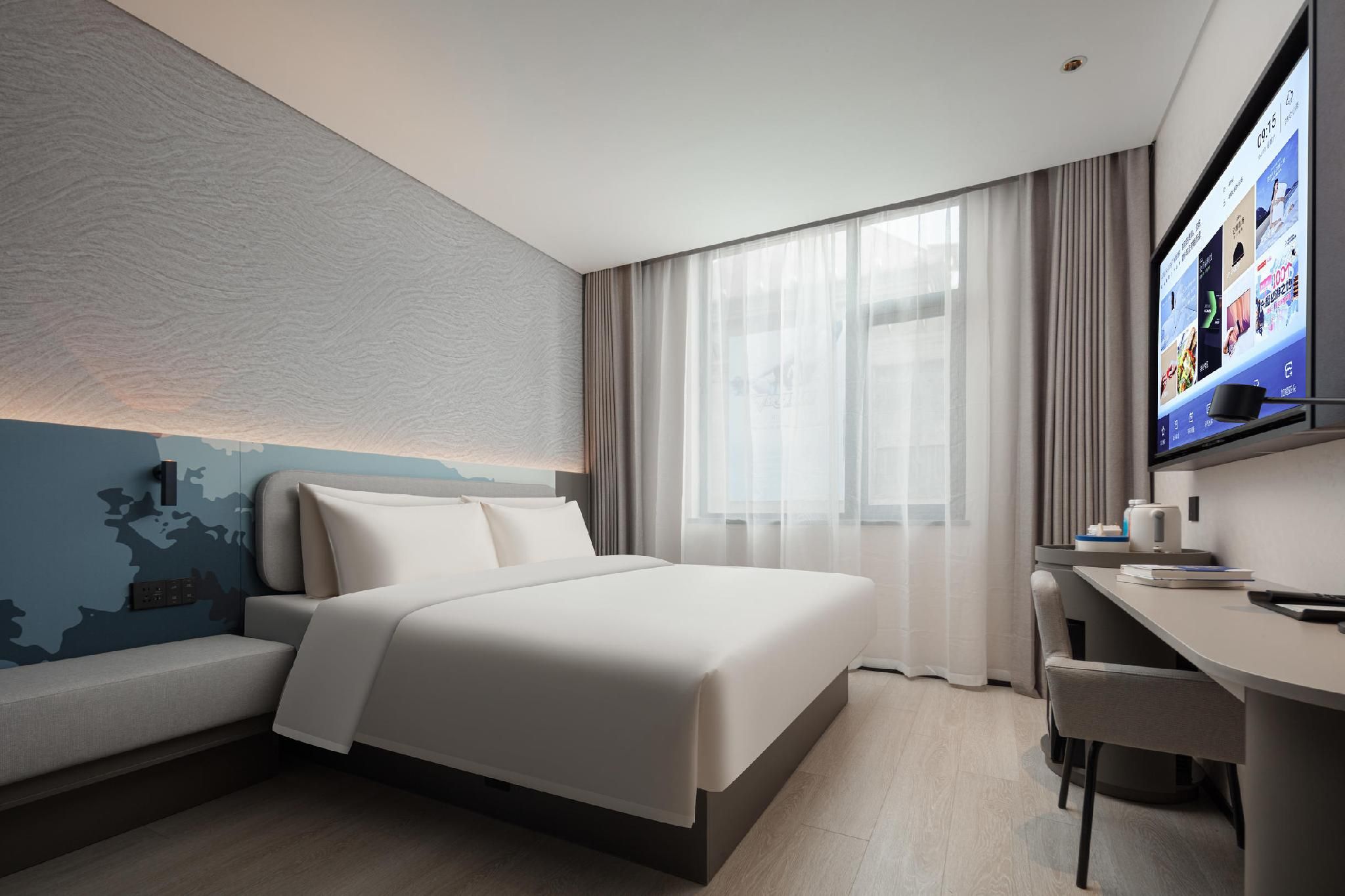 Comfort Queen Room