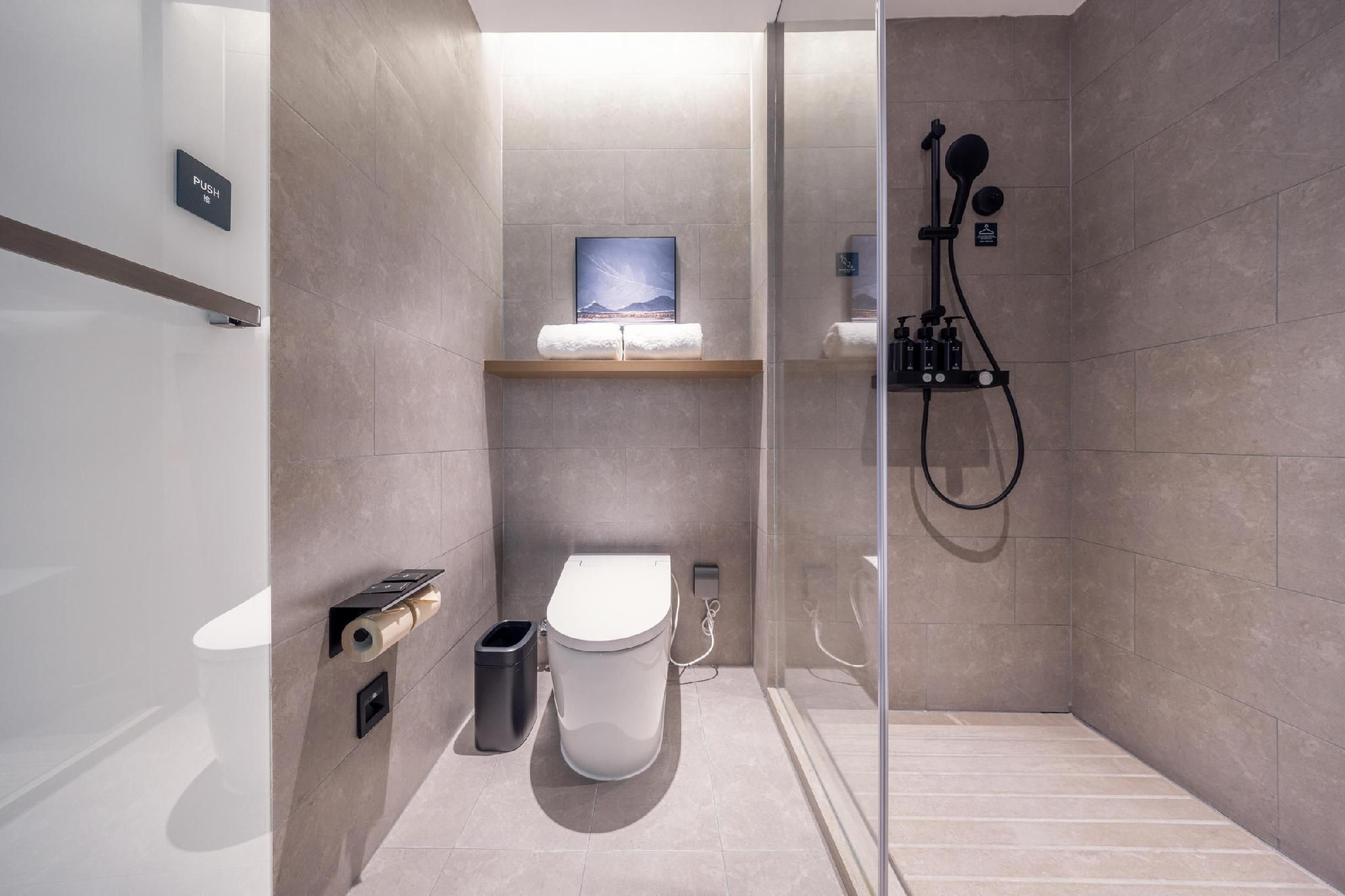 Executive room, Guest room, 1 Queen