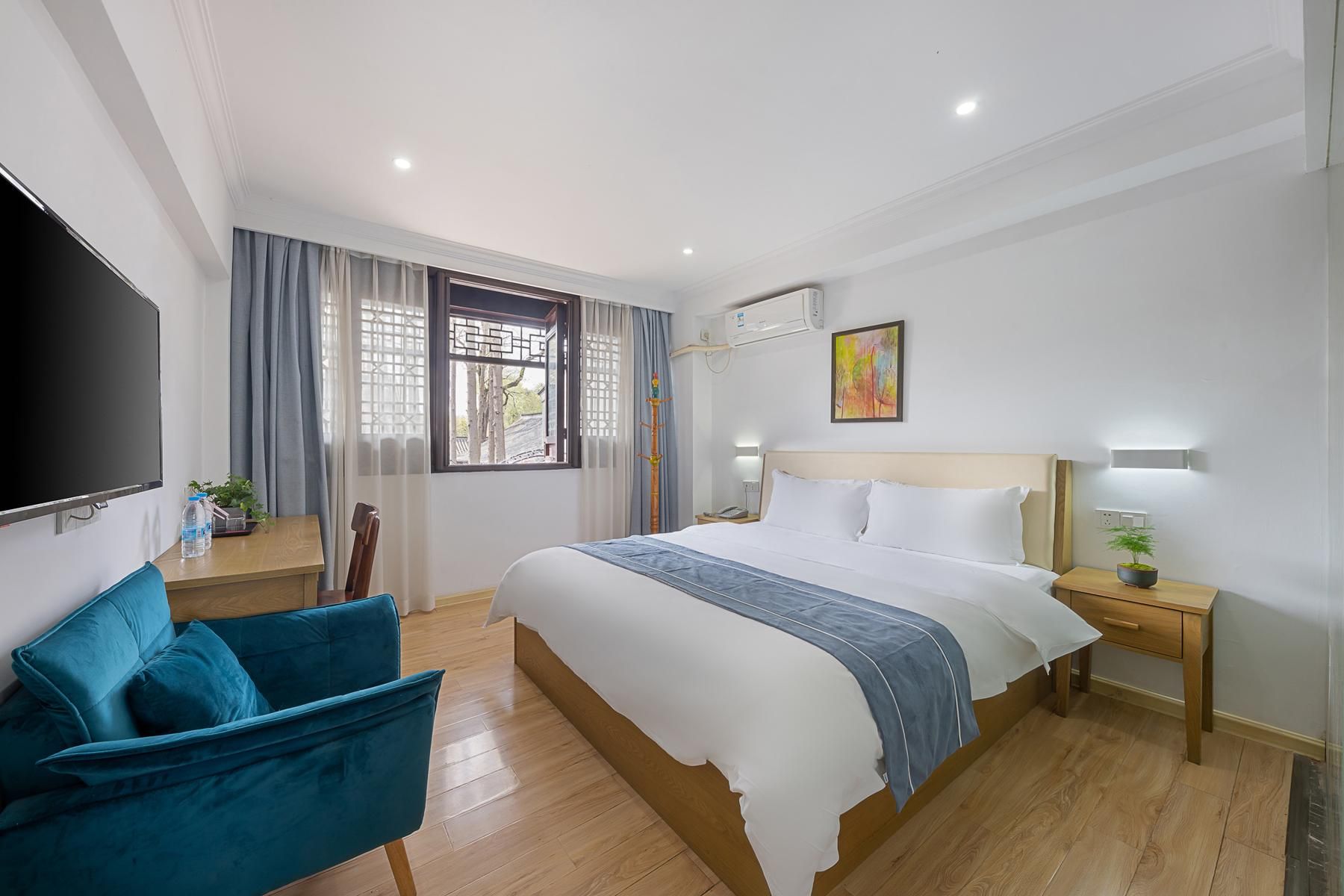 GTR - Guest Room with One 1.8M Bed