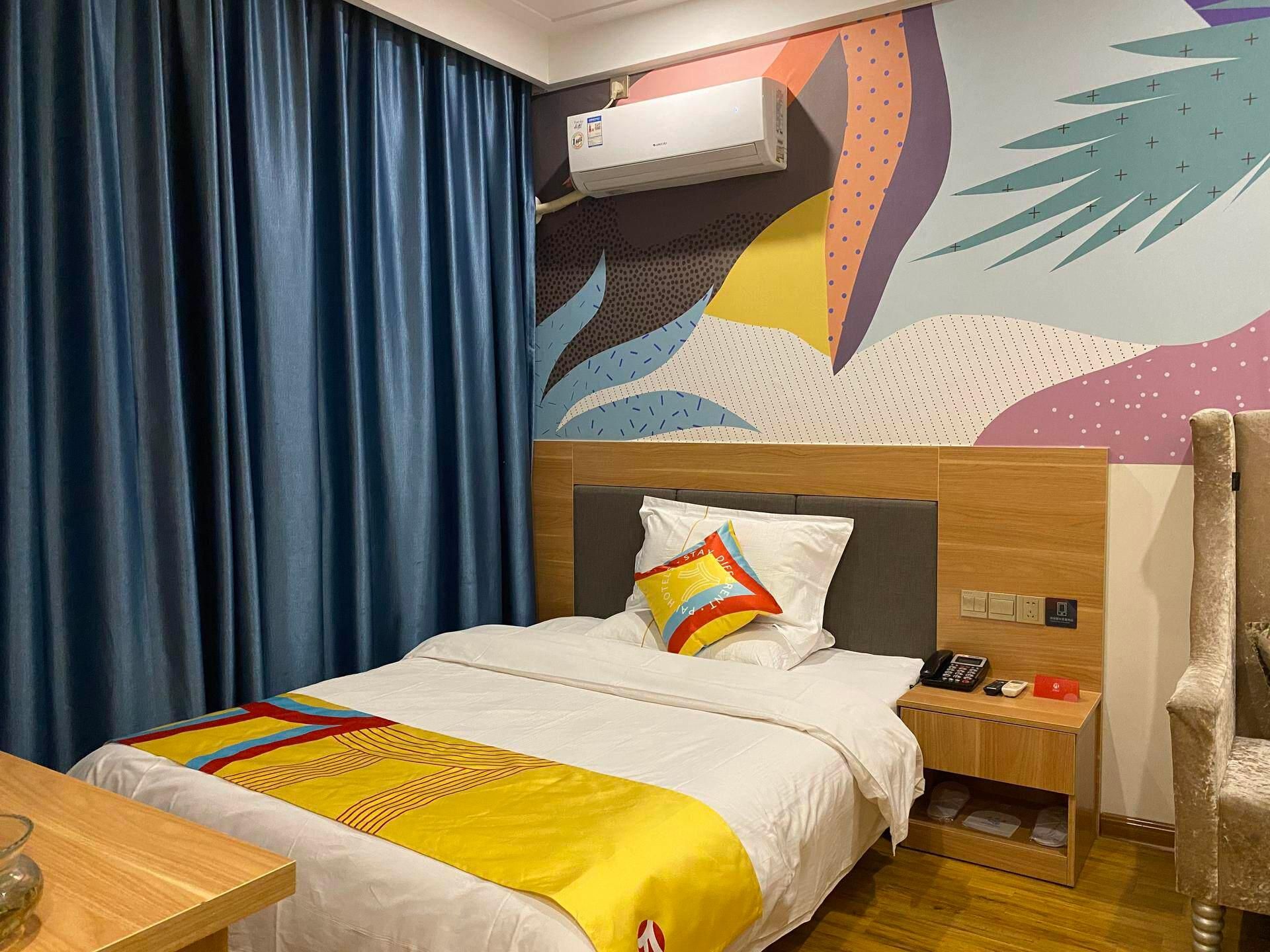 PAI Huixuan Bed Room