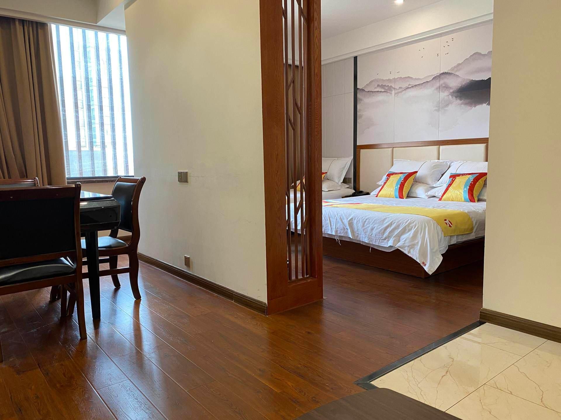WH - Chess Twin Bed Room