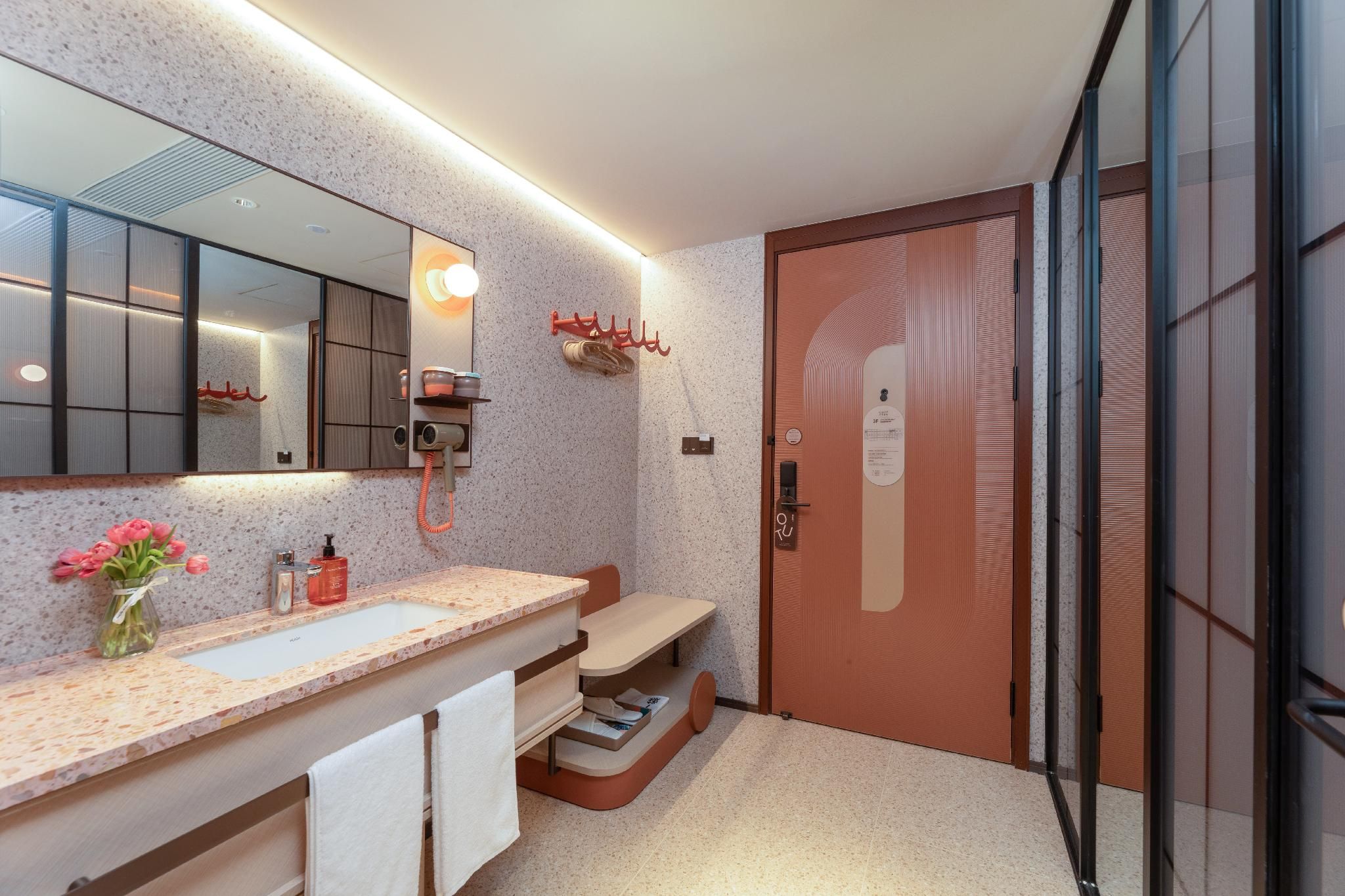 Orange Hotel Yangzhou Wanda Plaza Baixiang Road Business Queen Bed Room 2