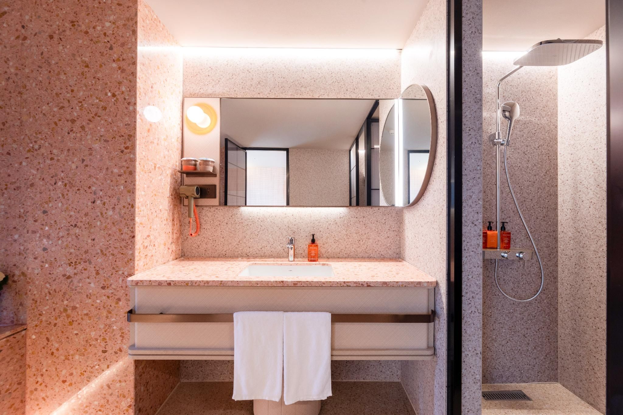 Huazhu - Deluxe Suite