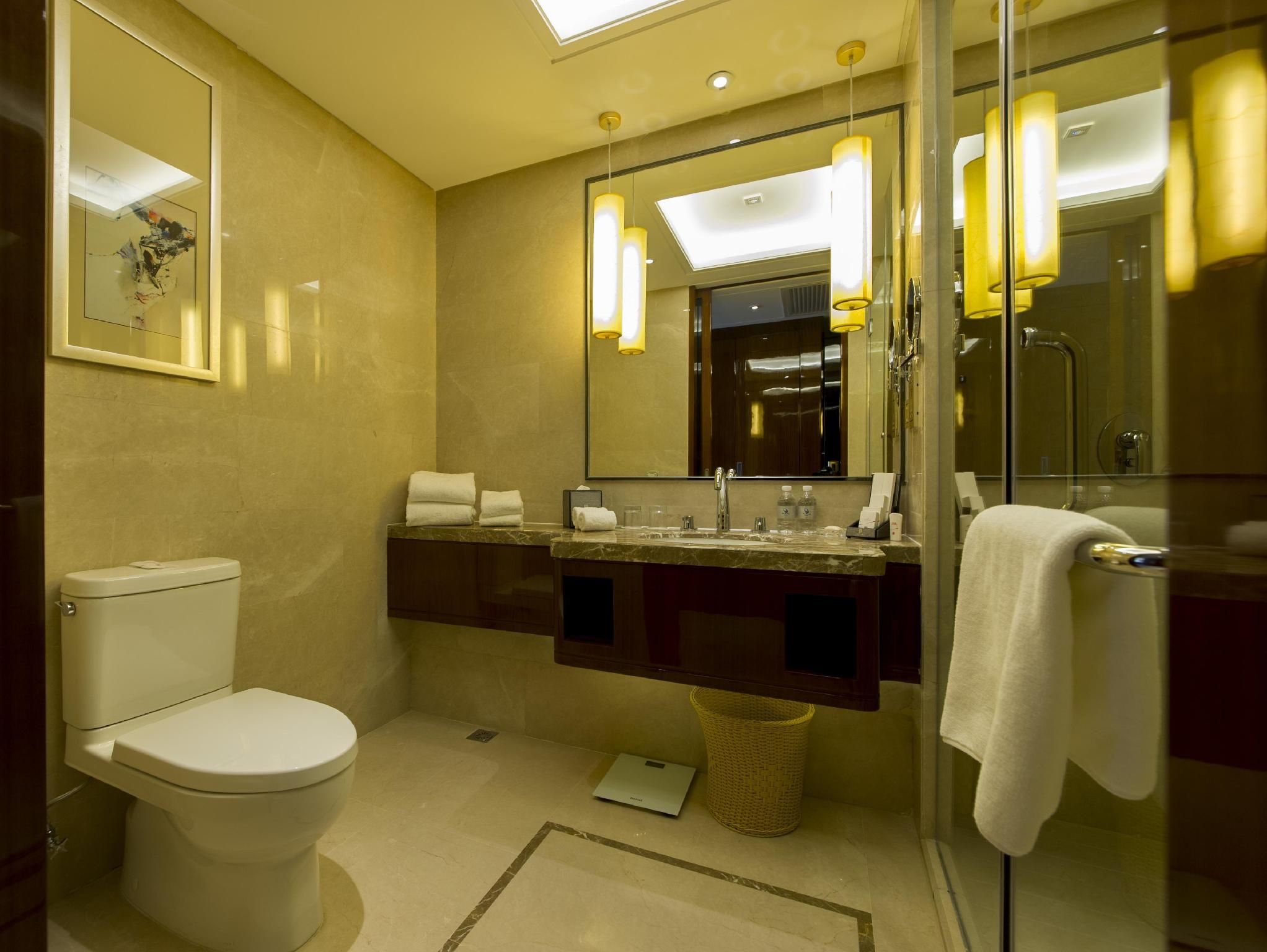 2 Bed Twin Superior Room