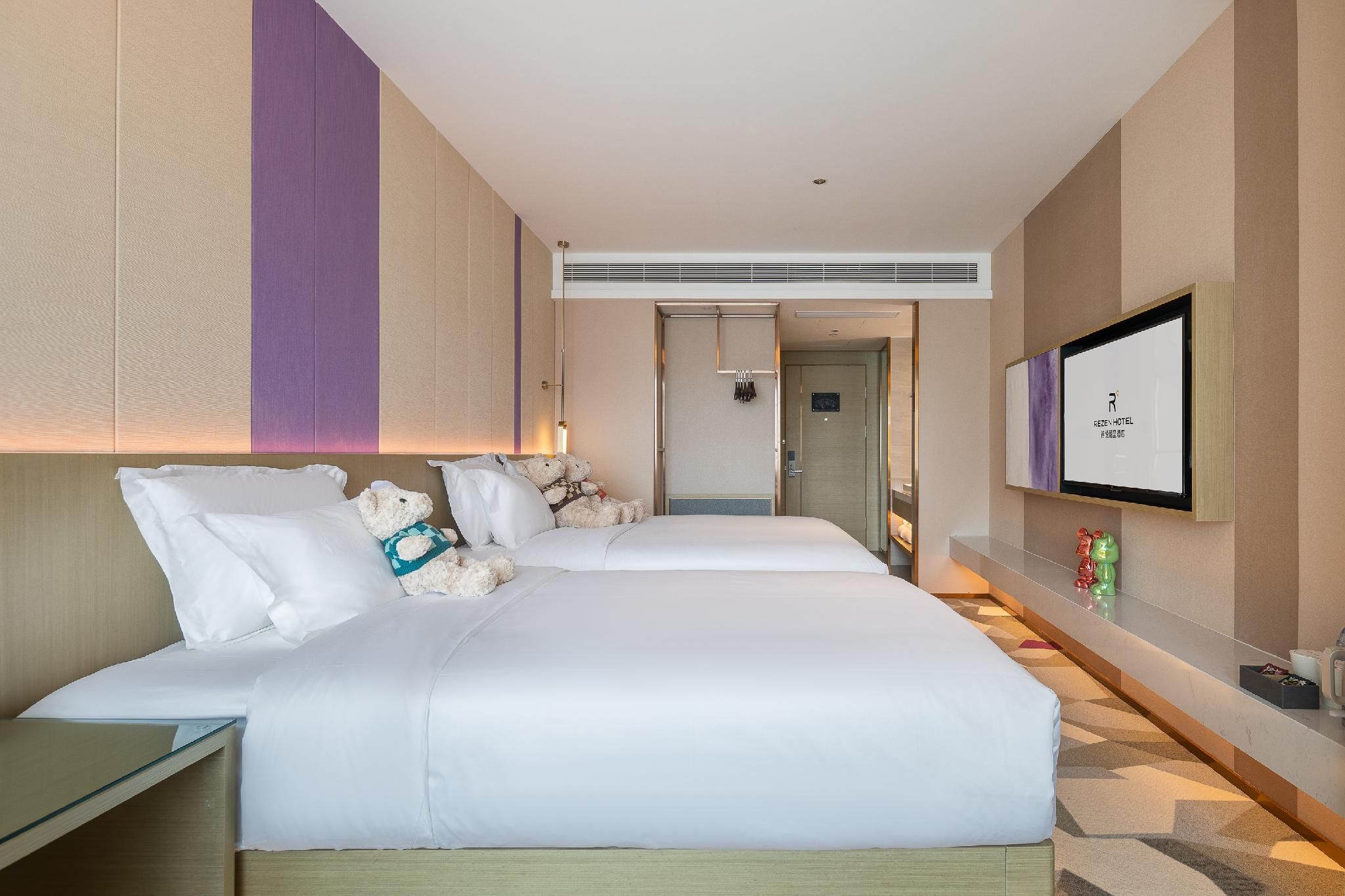 Rezen - Parent Child Room