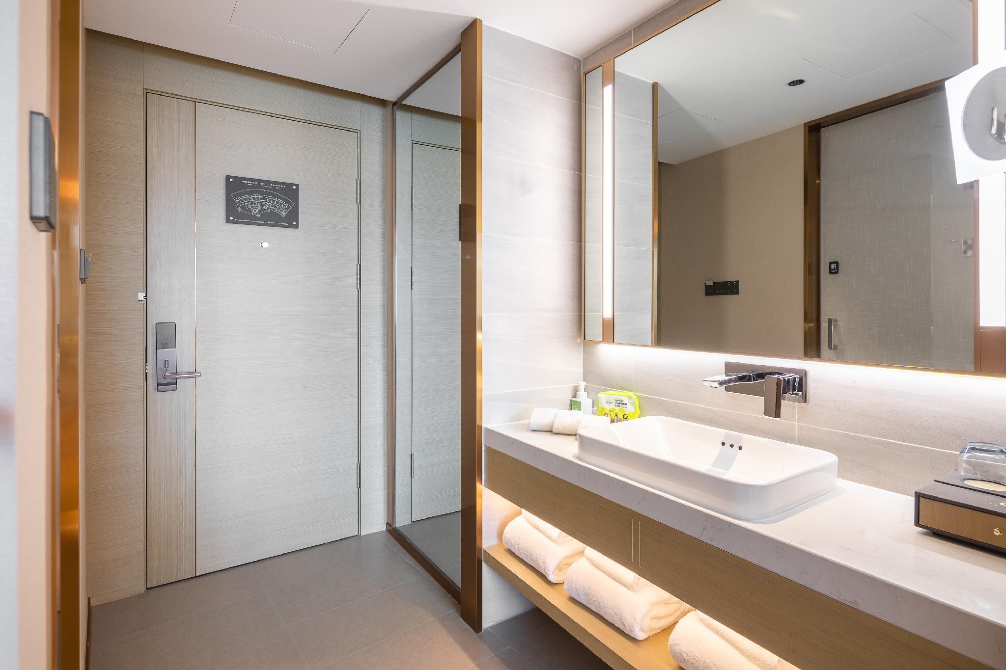 Rezen - Parent Child Room