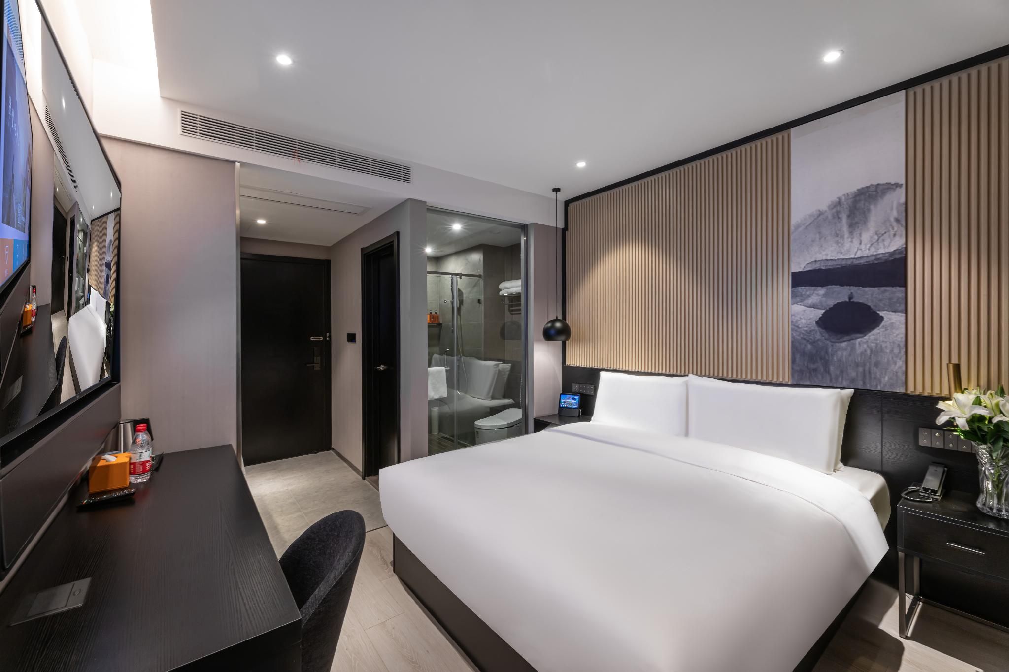 Huazhu - Superior BedRoom