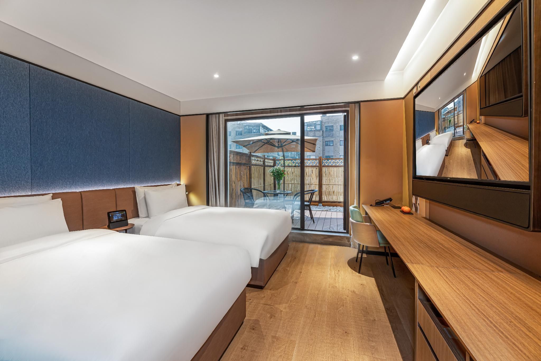 Huazhu - Courtyard Twin Room
