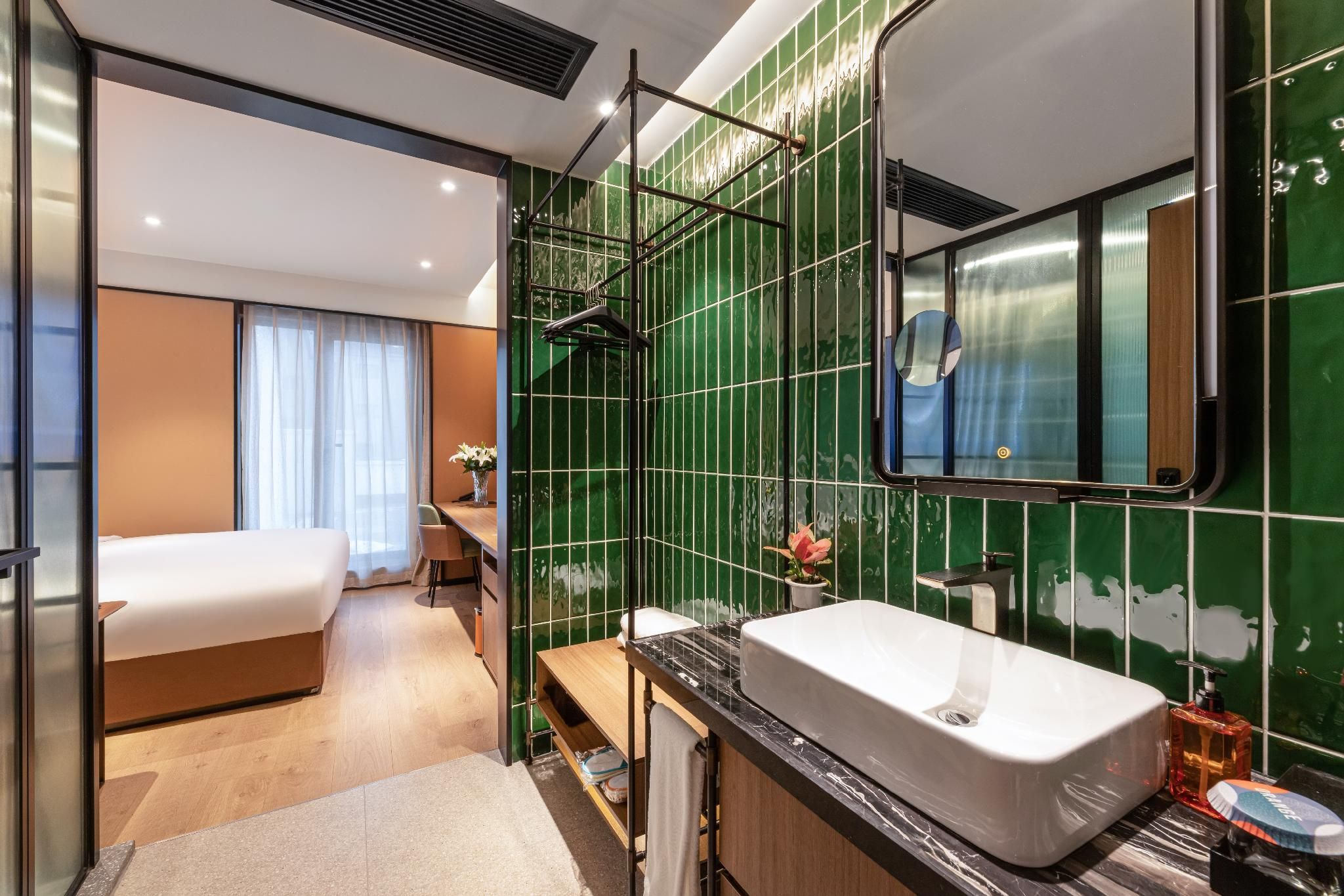 Huazhu - Business Bed Room