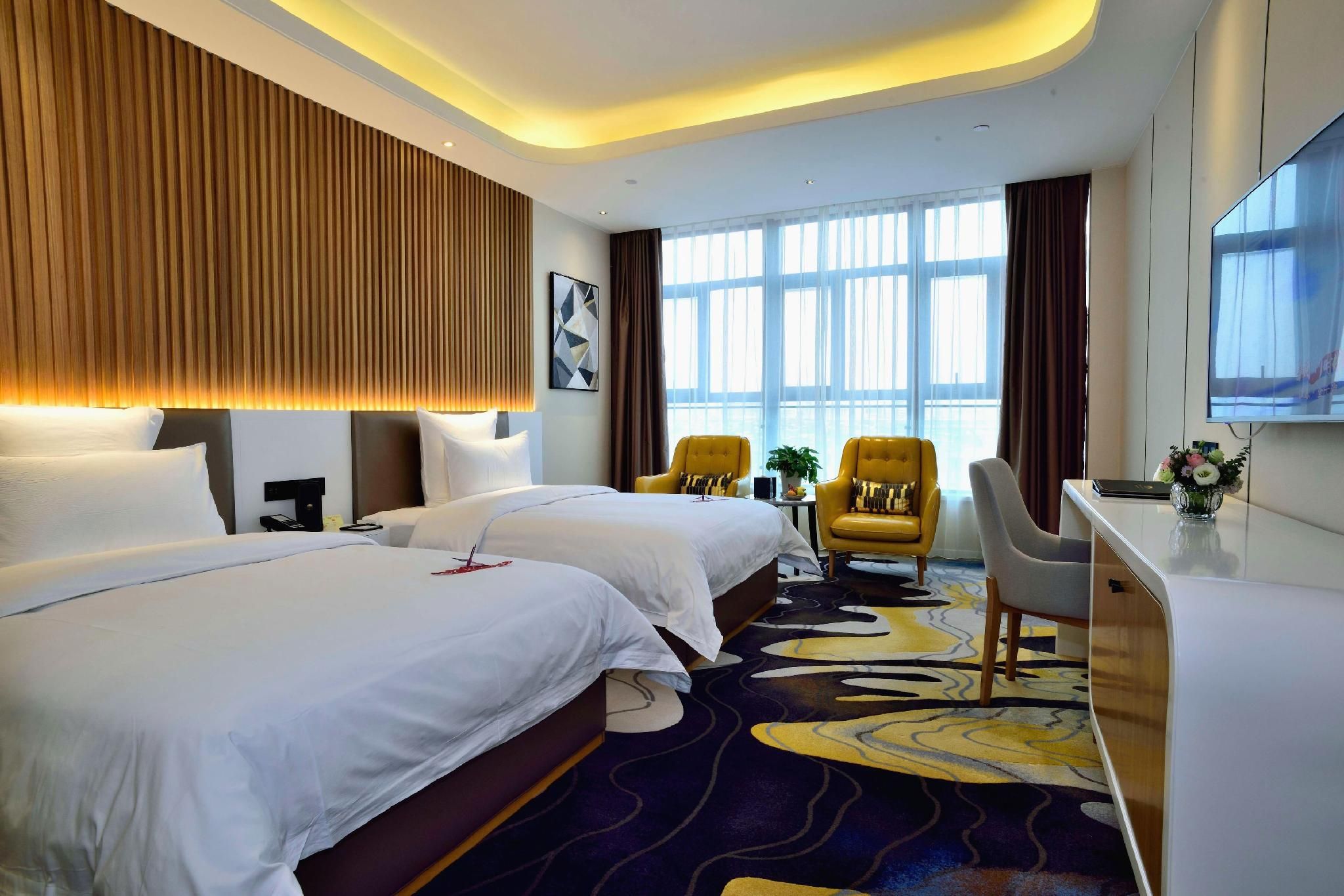 Garden International Hotel Twin Room