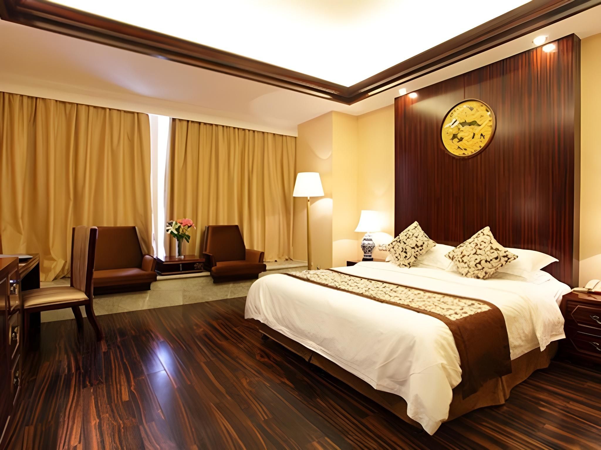 Deluxe King Bed