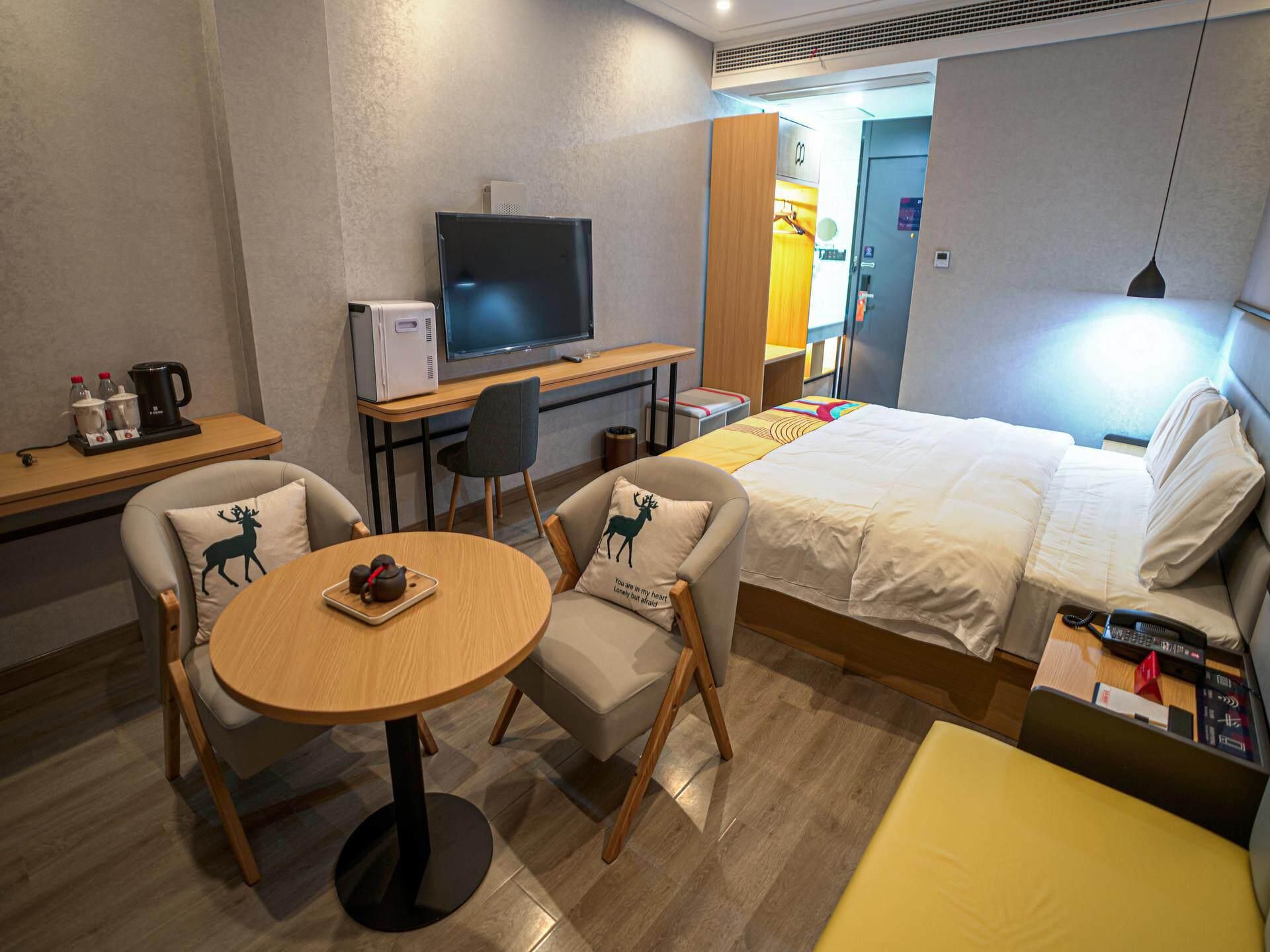 Select Bed Room