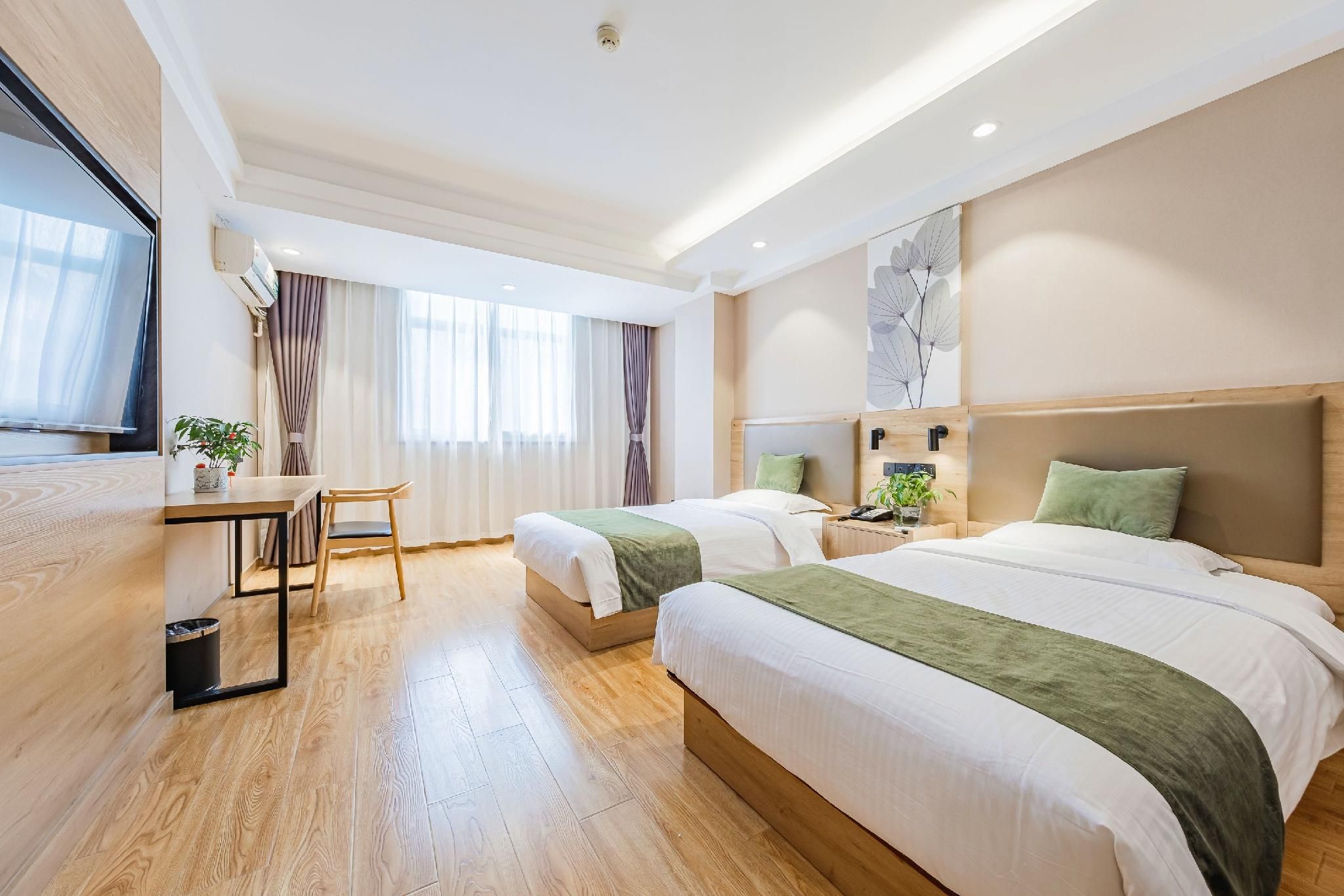 2 Bed Twin Superior Room