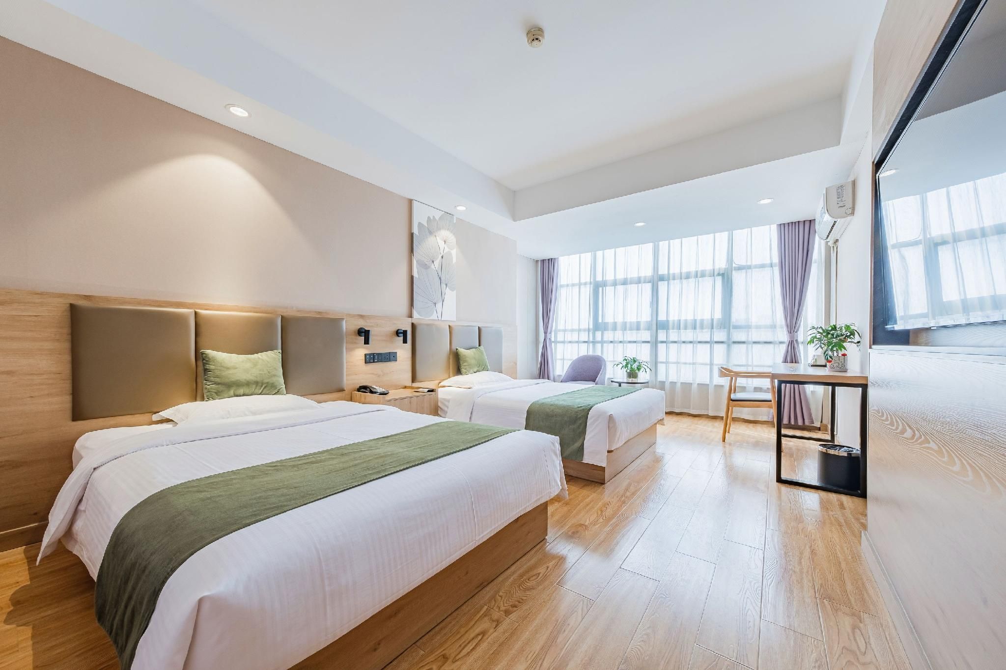 Twin Deluxe Room