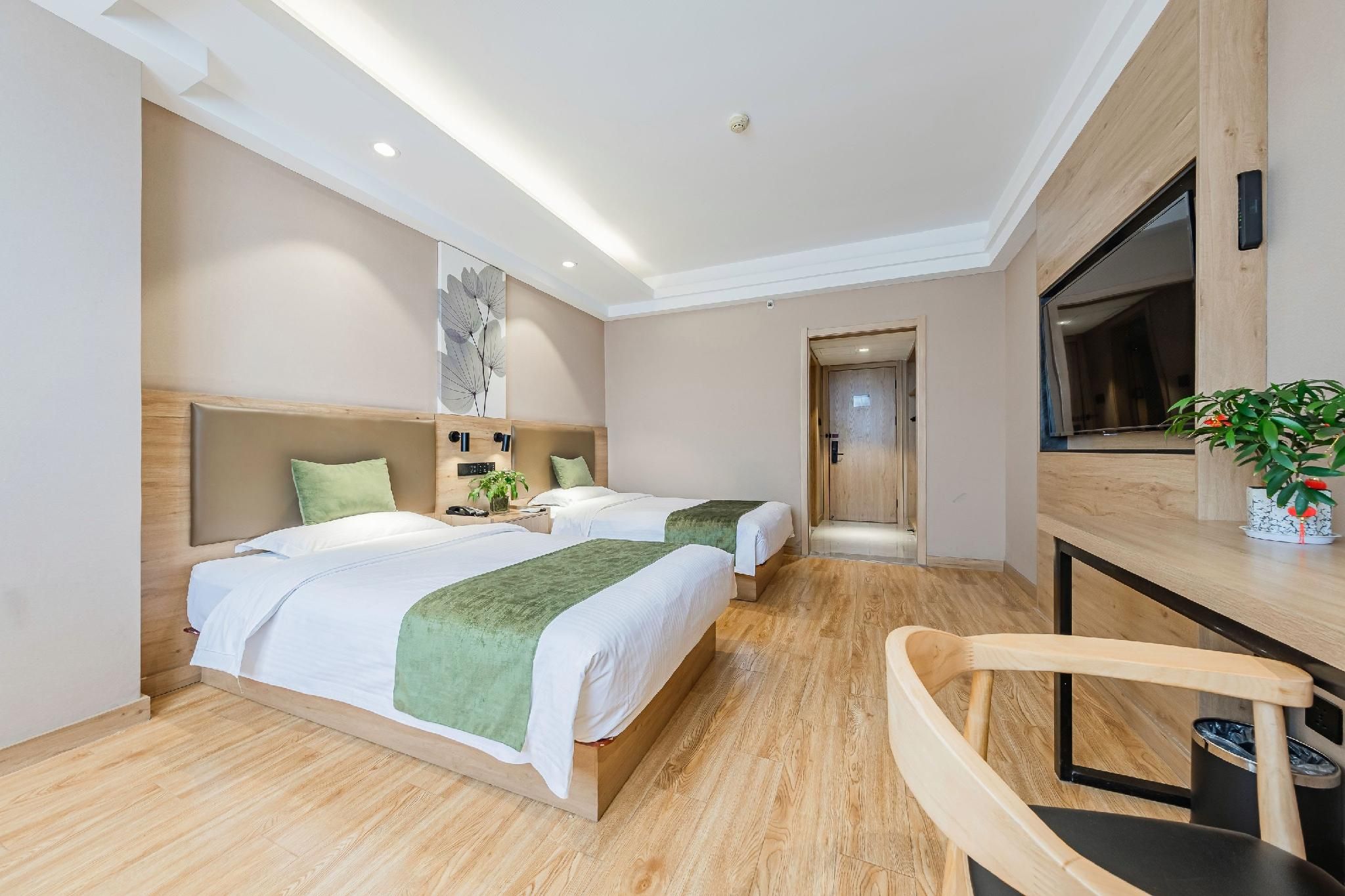 2 Bed Twin Superior Room