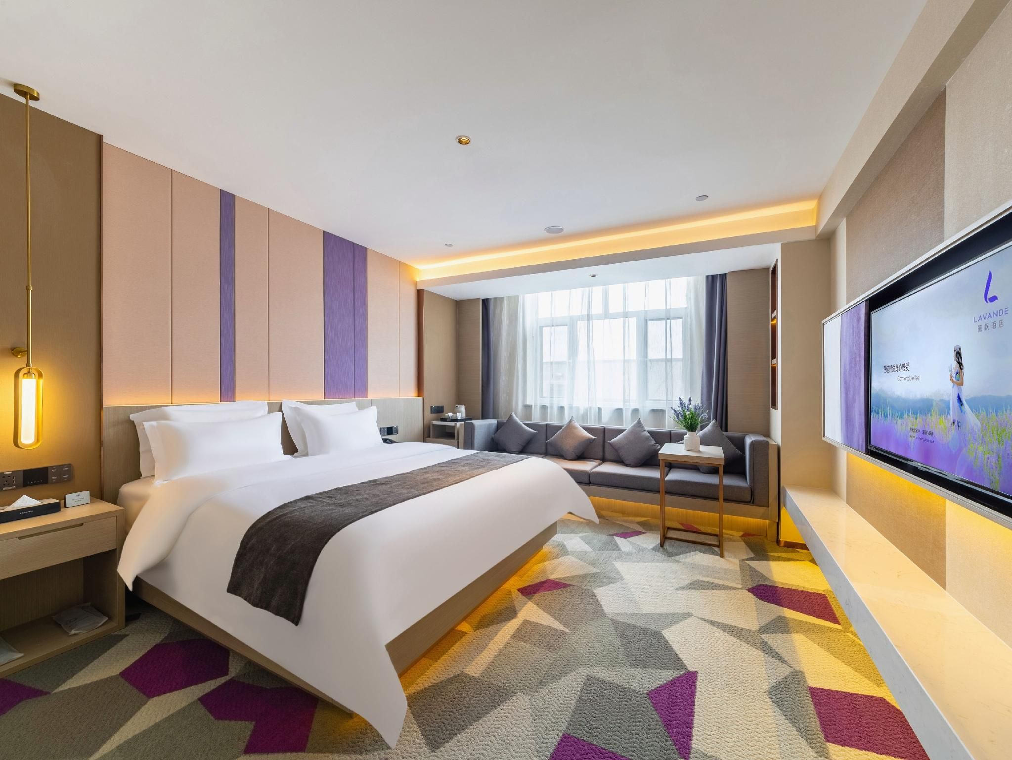 WH - Deluxe Bed Room