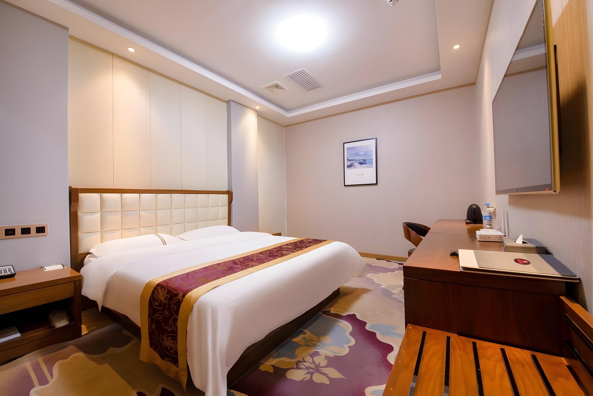 Huazhu - Room With Bed