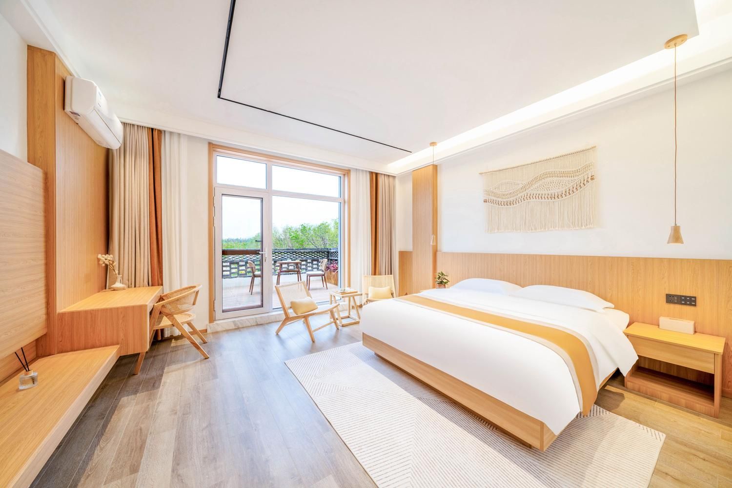 Big Room