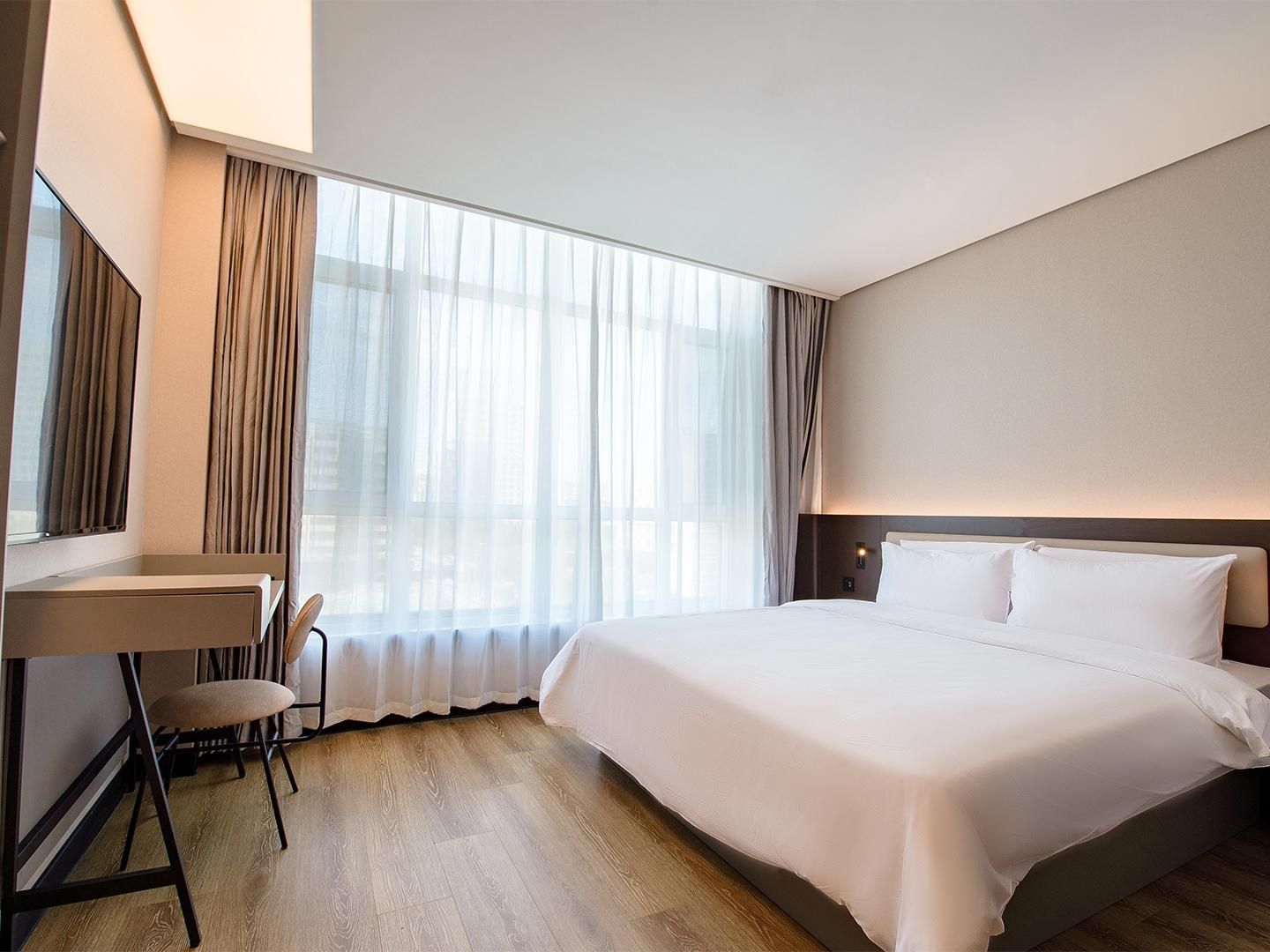 Huazhu - Superior BedRoom