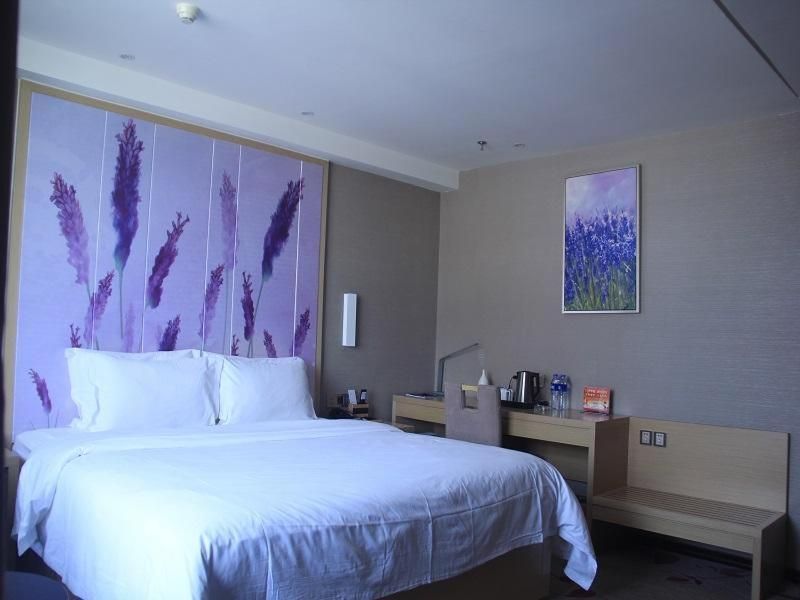Deluxe King size bed Room