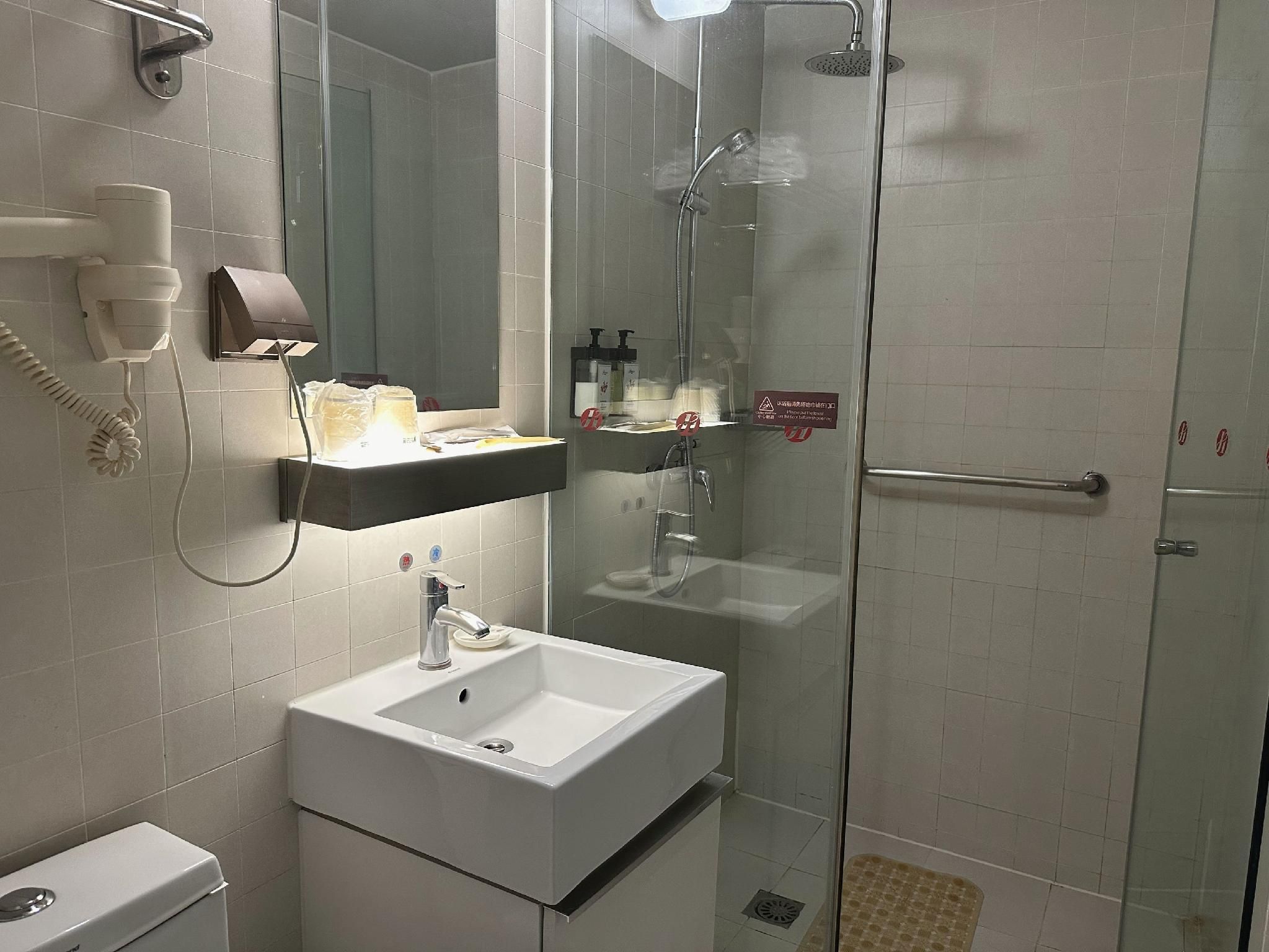 wh - standard room