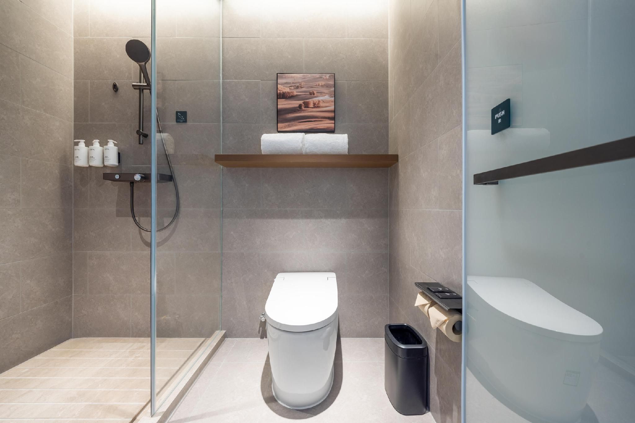 Executive room, Guest room, 1 Queen