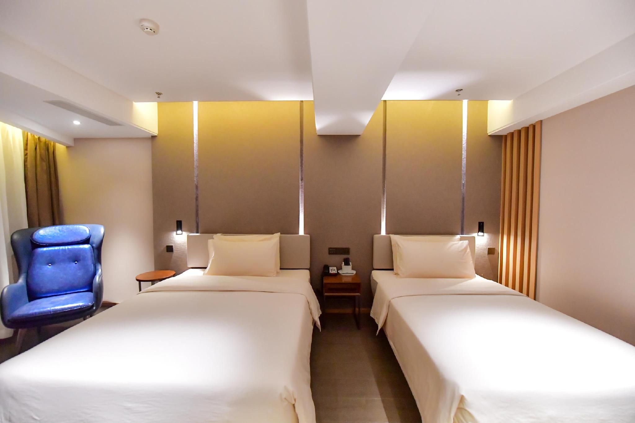 Atour - JIMU Twin Room