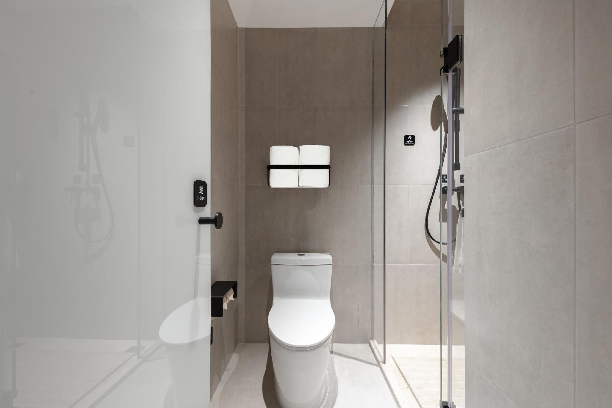 Standard Twin Bed Room