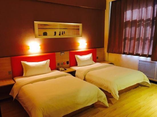 Featured Twin Room