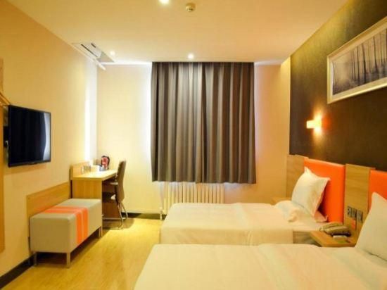 Featured Twin Room