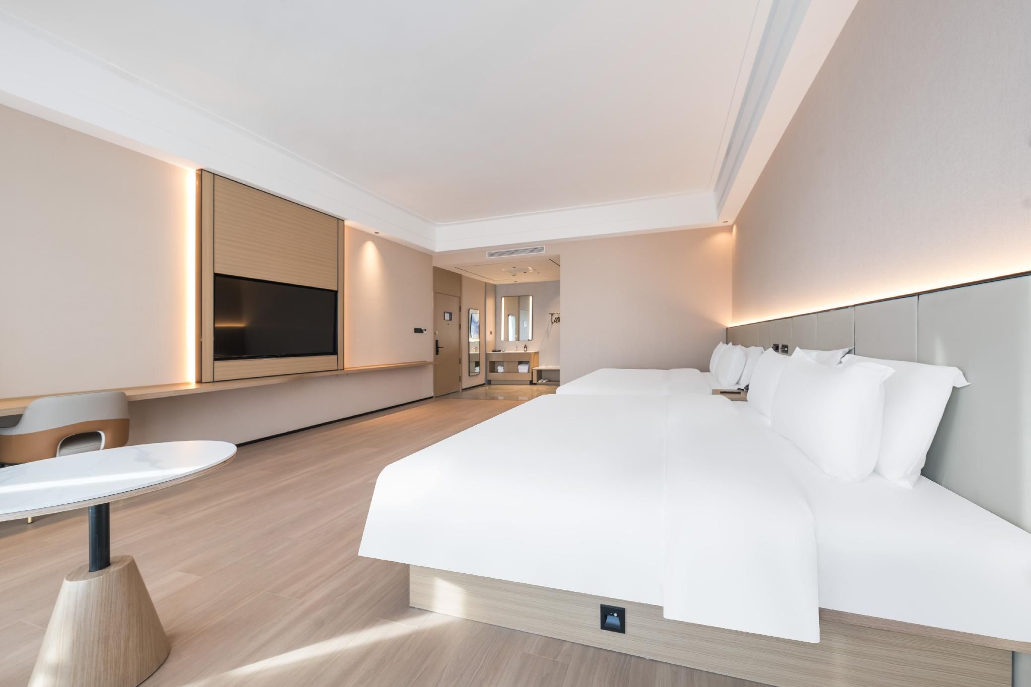 Huazhu - Deluxe Twin Room