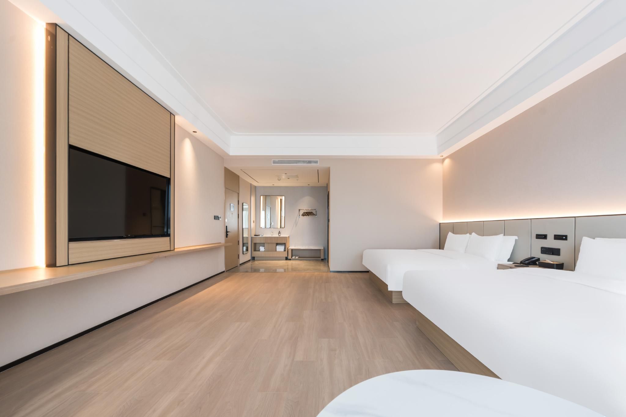 Huazhu - Deluxe Family Room