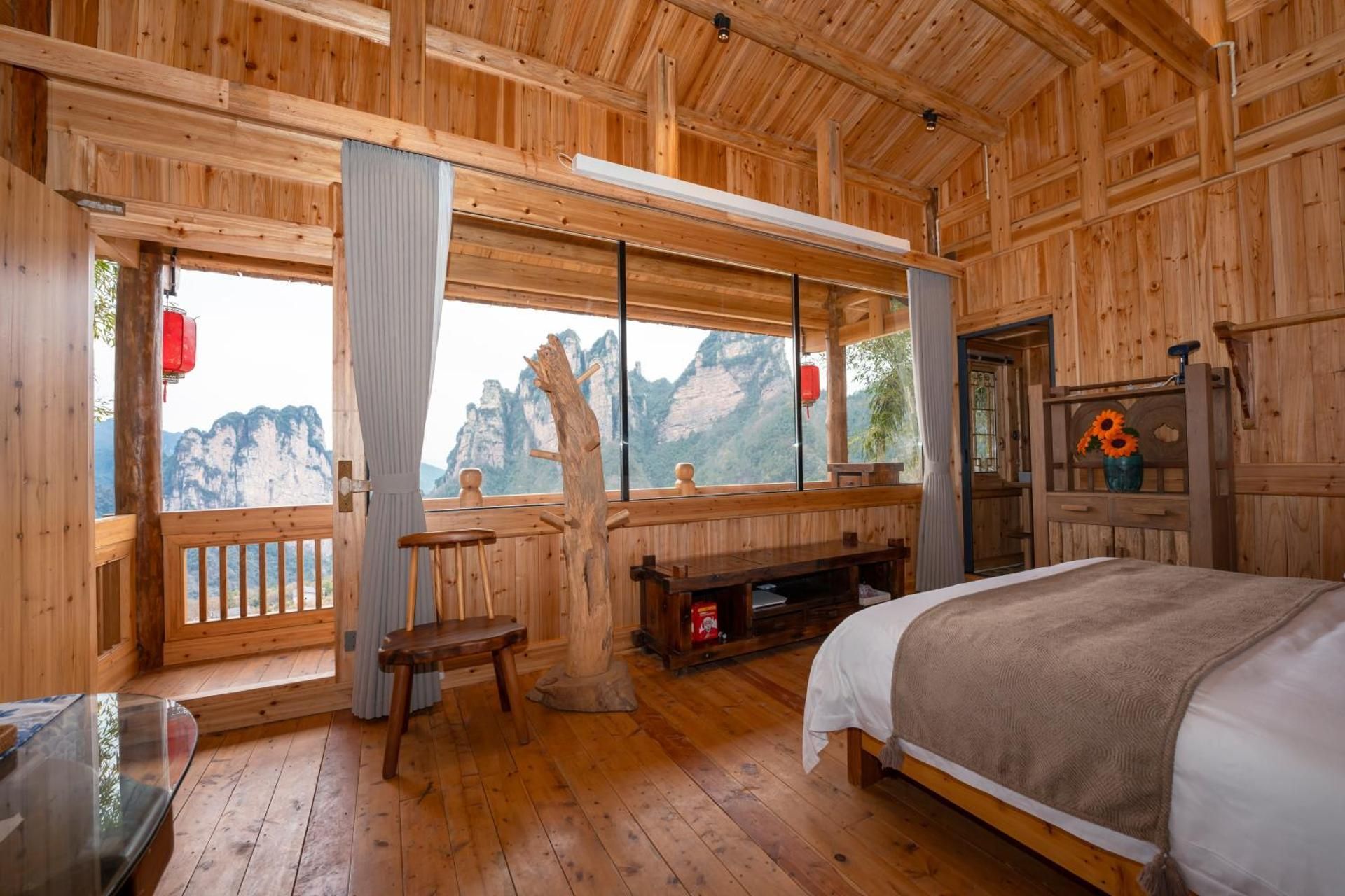 Celestial Valley Deluxe King Room