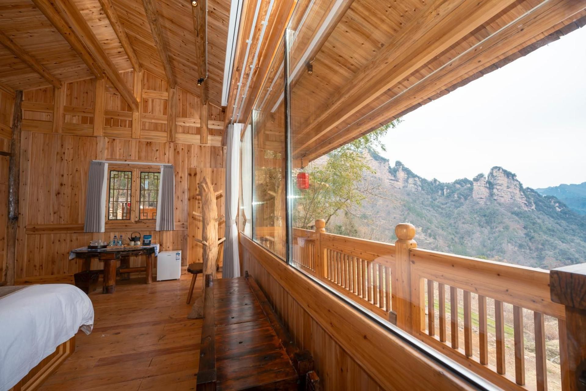 Celestial Valley Deluxe King Room 2