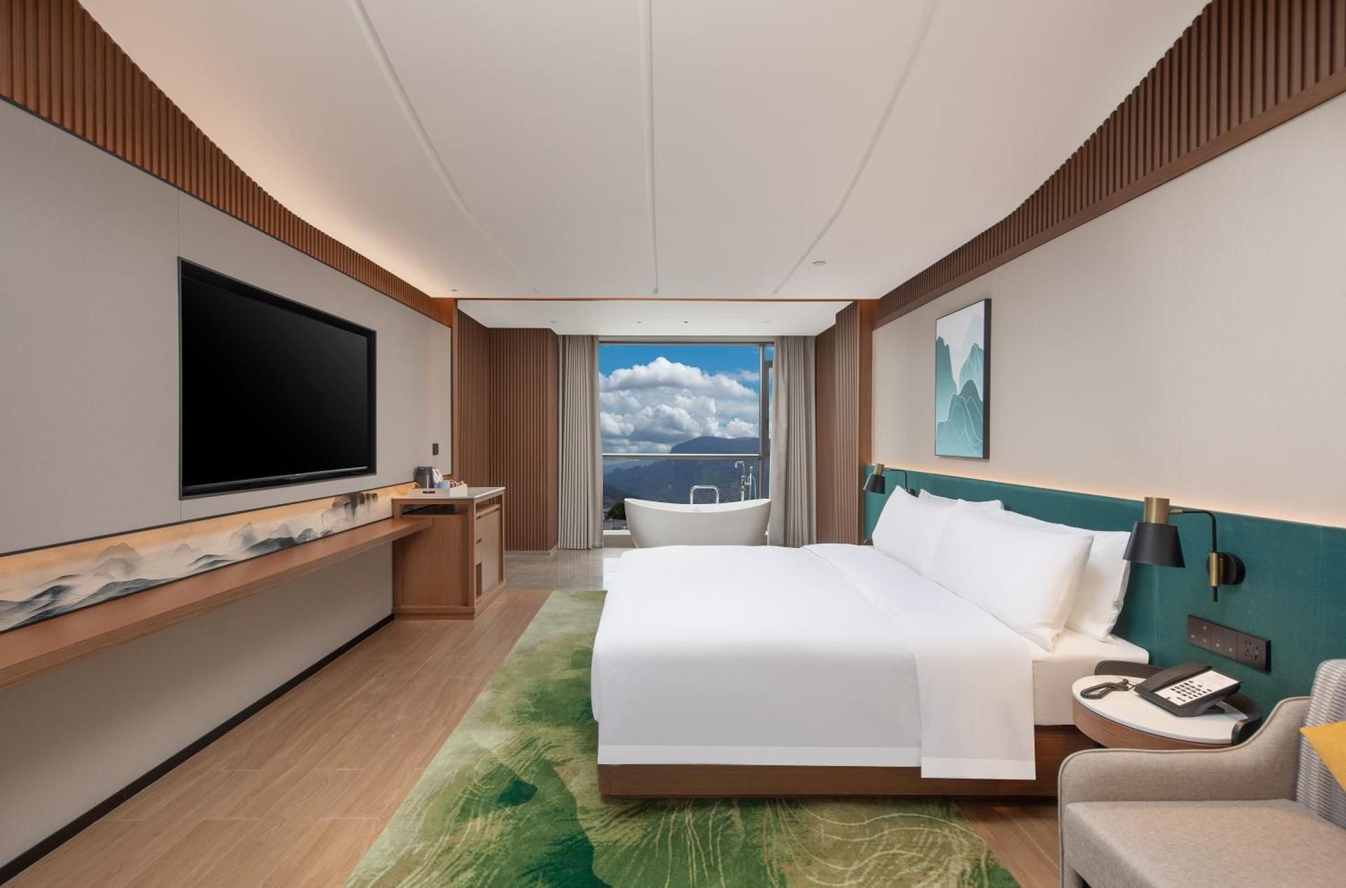 Hilton Garden Inn Zhangjiajie Wulingyuan KING DELUXE ROOM HIGH FLOOR