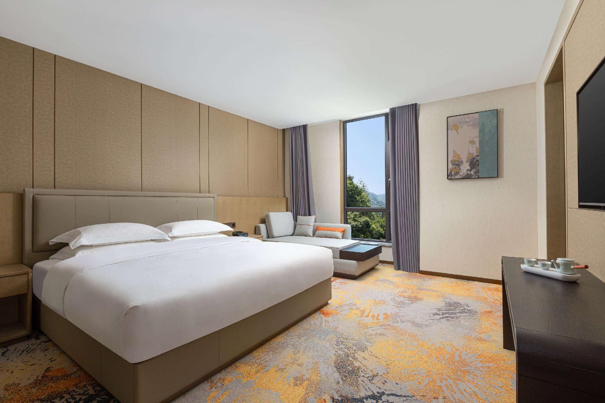 Standard Suite, Non-Smoking