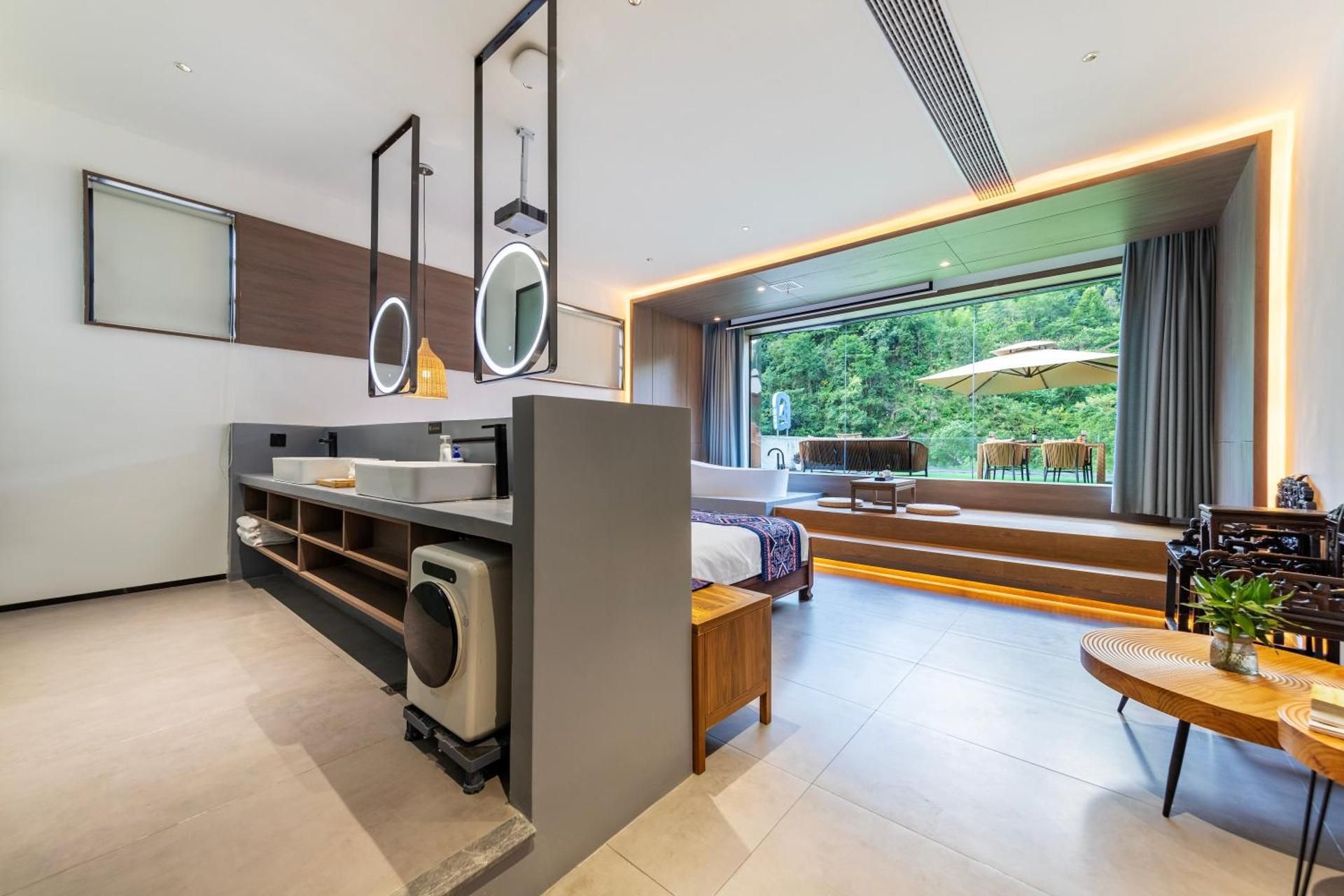 Canyon Panorama Suite with Private Large Balcony, and views of Zhangjiajie's Topography