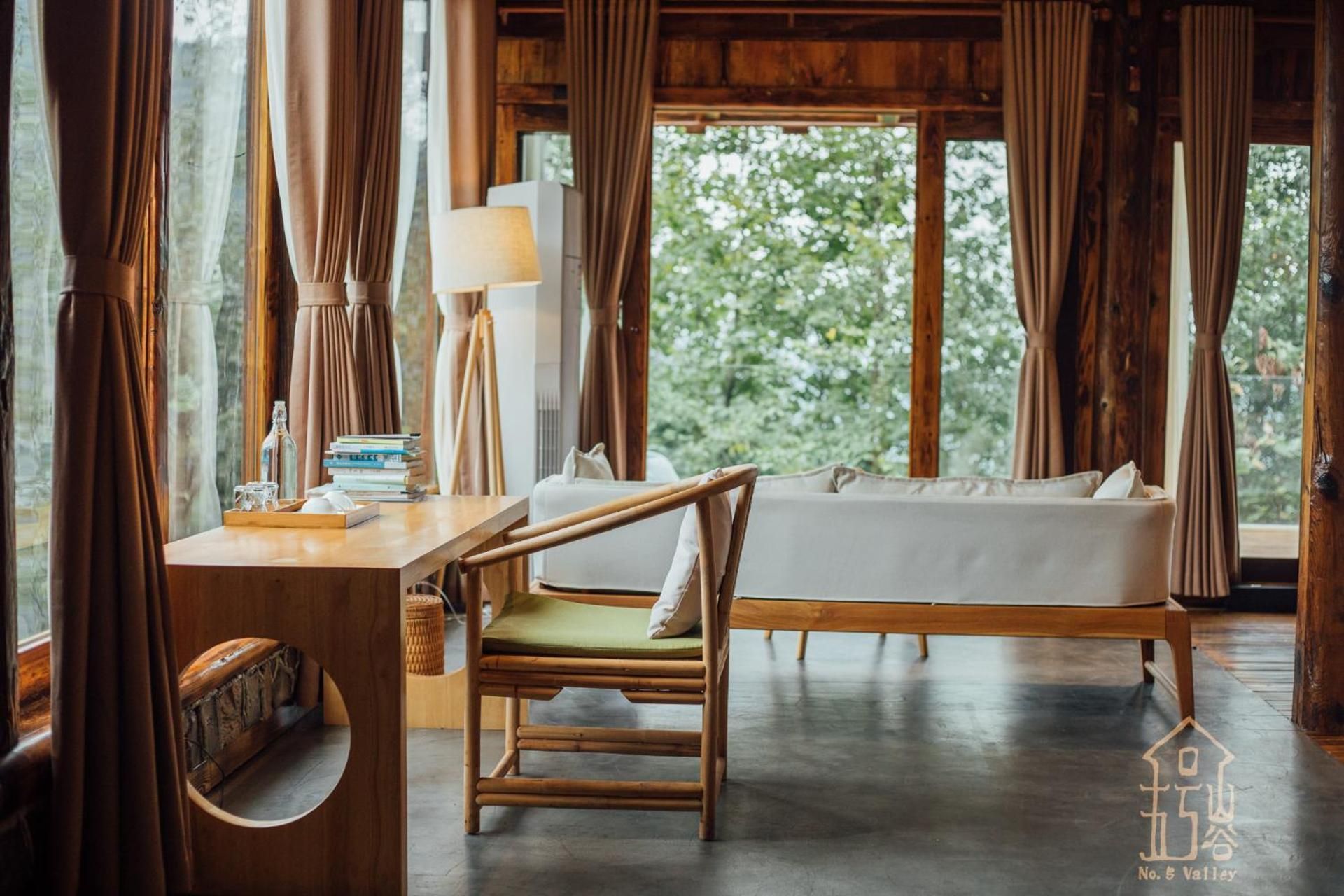 Deluxe Double Room with 270° Valley and Pool View