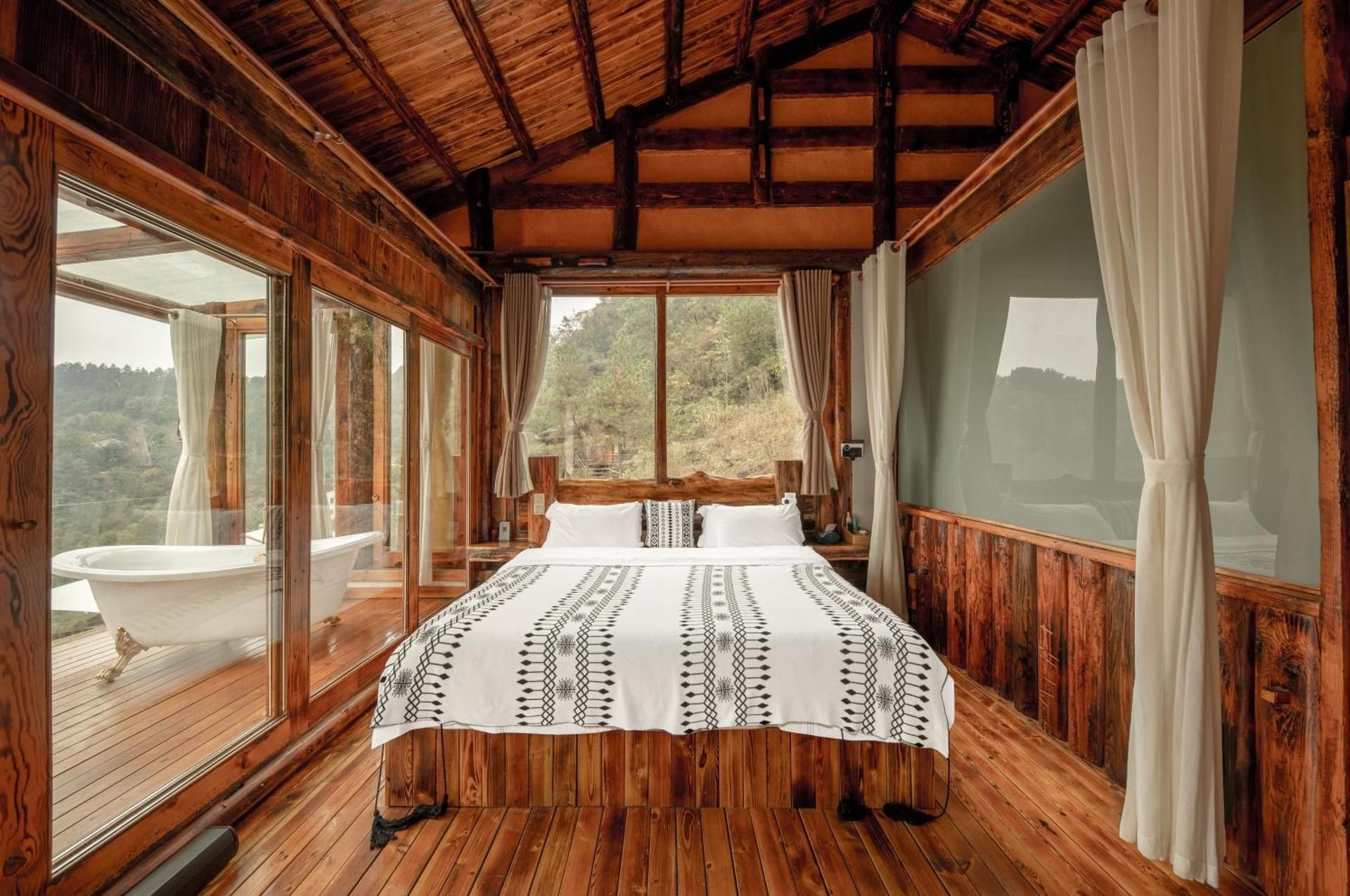 Deluxe Double Room with 180° Valley and Pool View