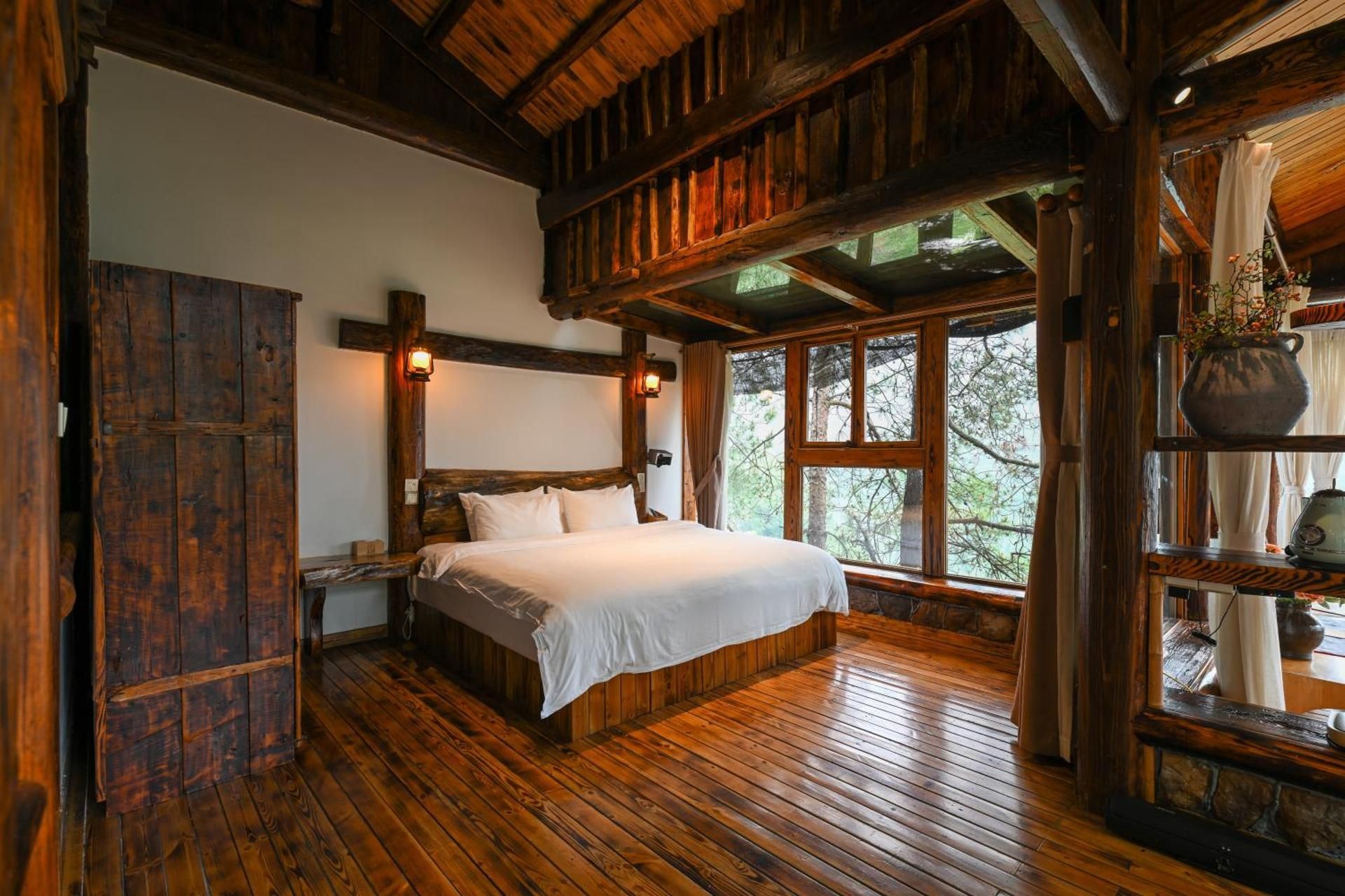 Treehouse Villa with Tatami