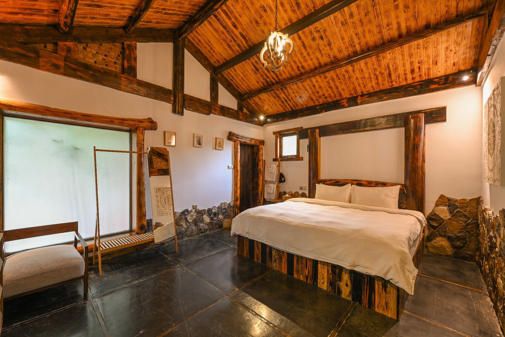 Deluxe Family Suite