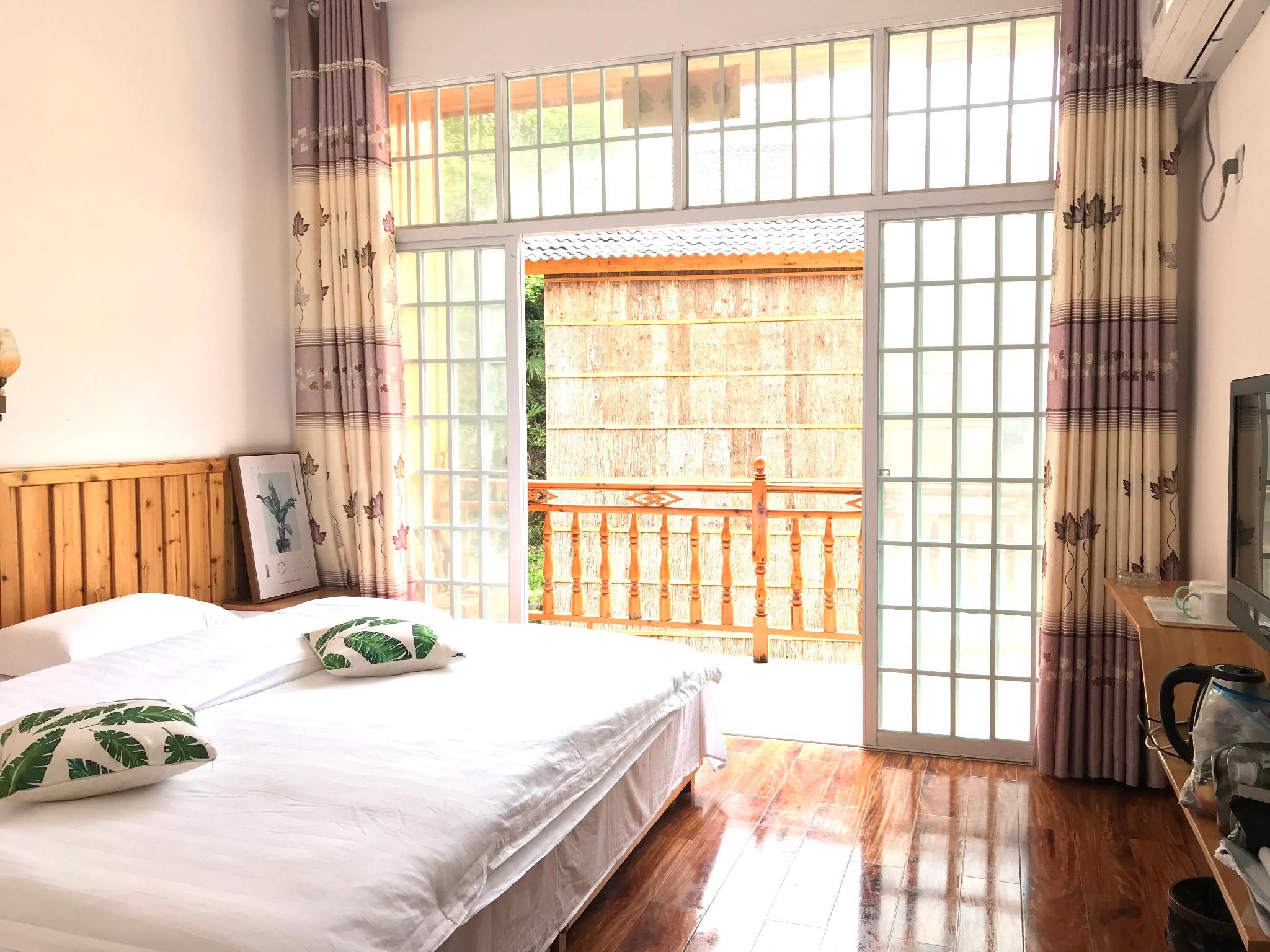 2 Bedroom with Balcony