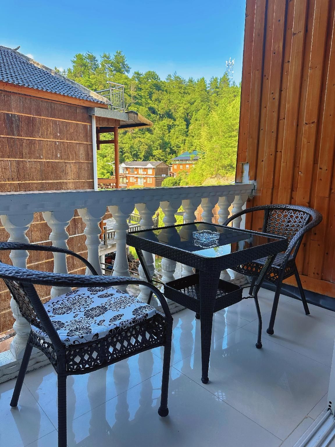 2 Bedroom with Balcony