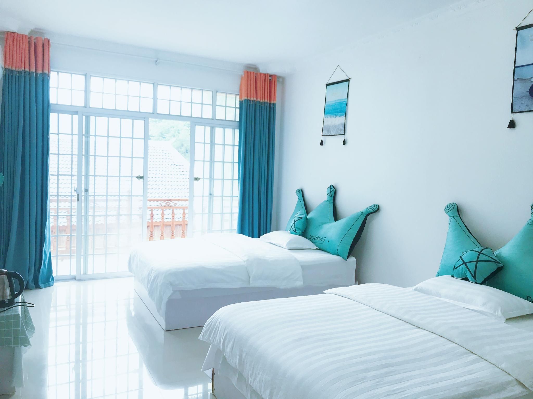 2 Bedroom with Balcony