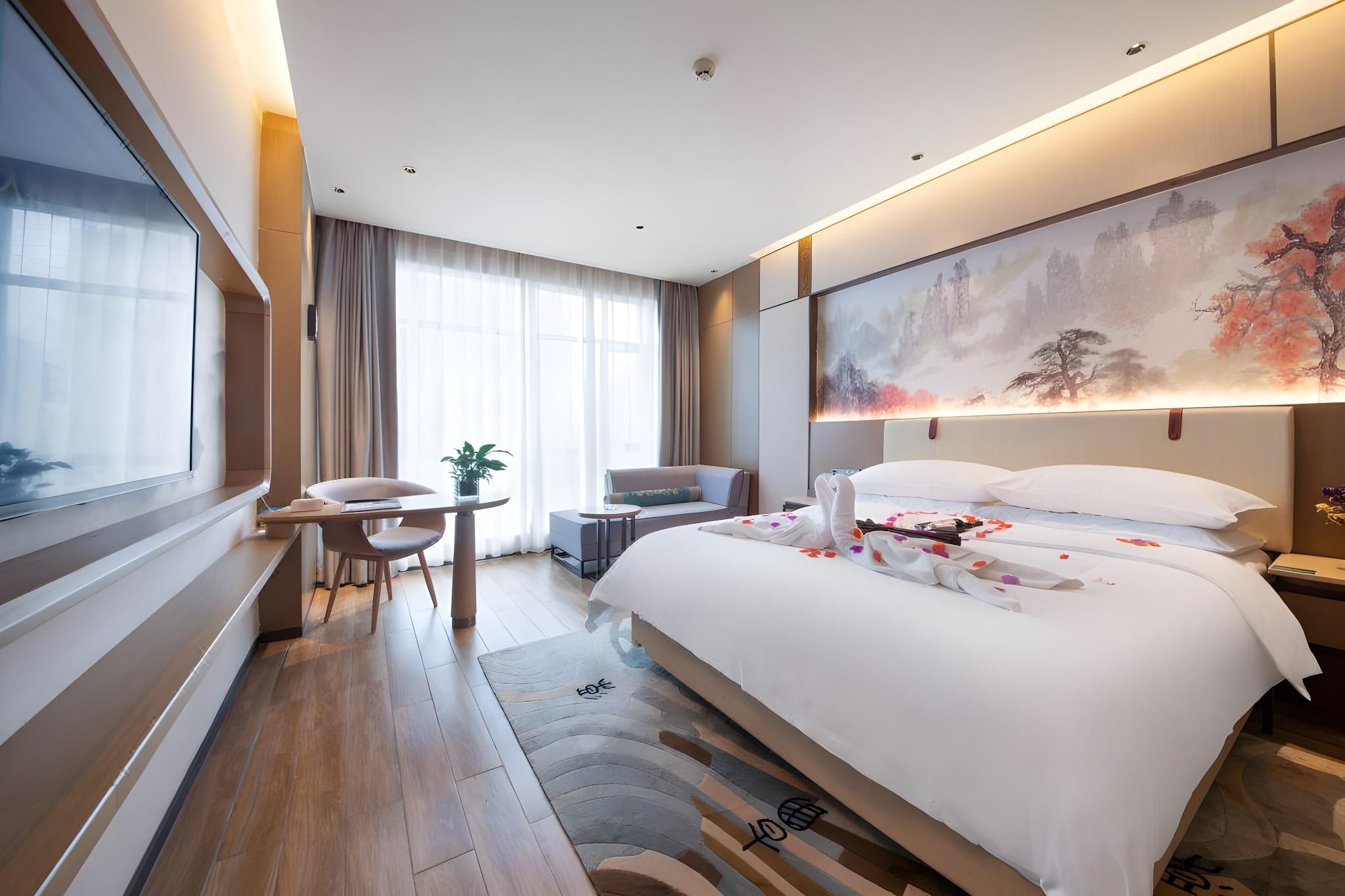 Firend He Hotel(Zhangjiajie High-speed Railway Station Store) Deluxe King Room