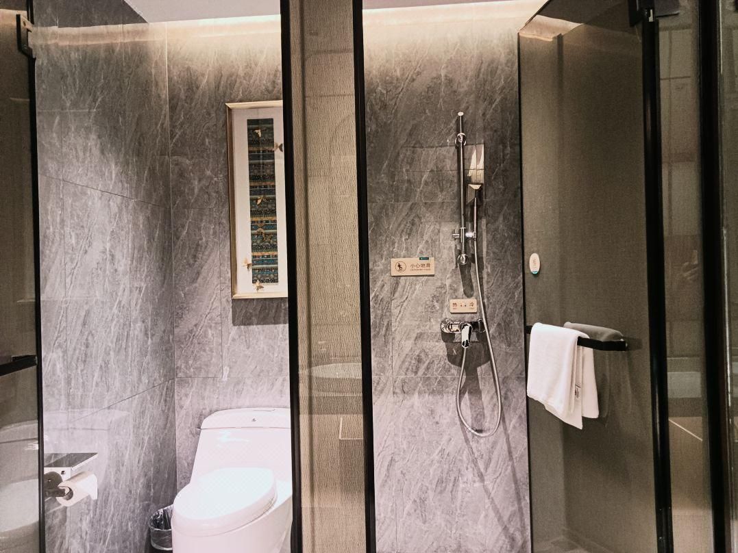 Firend He Hotel(Zhangjiajie High-speed Railway Station Store) Deluxe Family Room 3