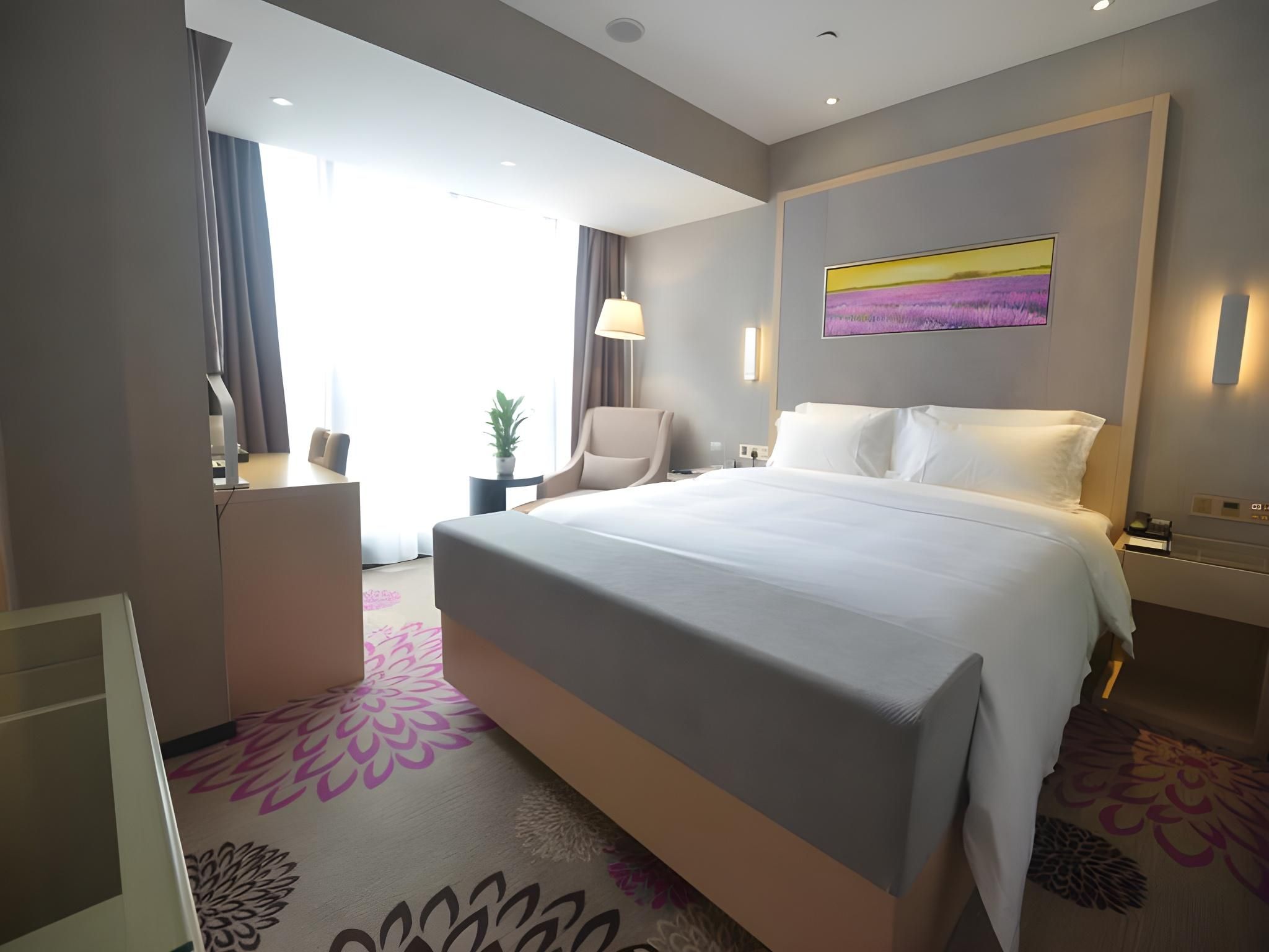 Lavande Hotel Zhangjiajie City Center Bofu Plaza Business Queen Room