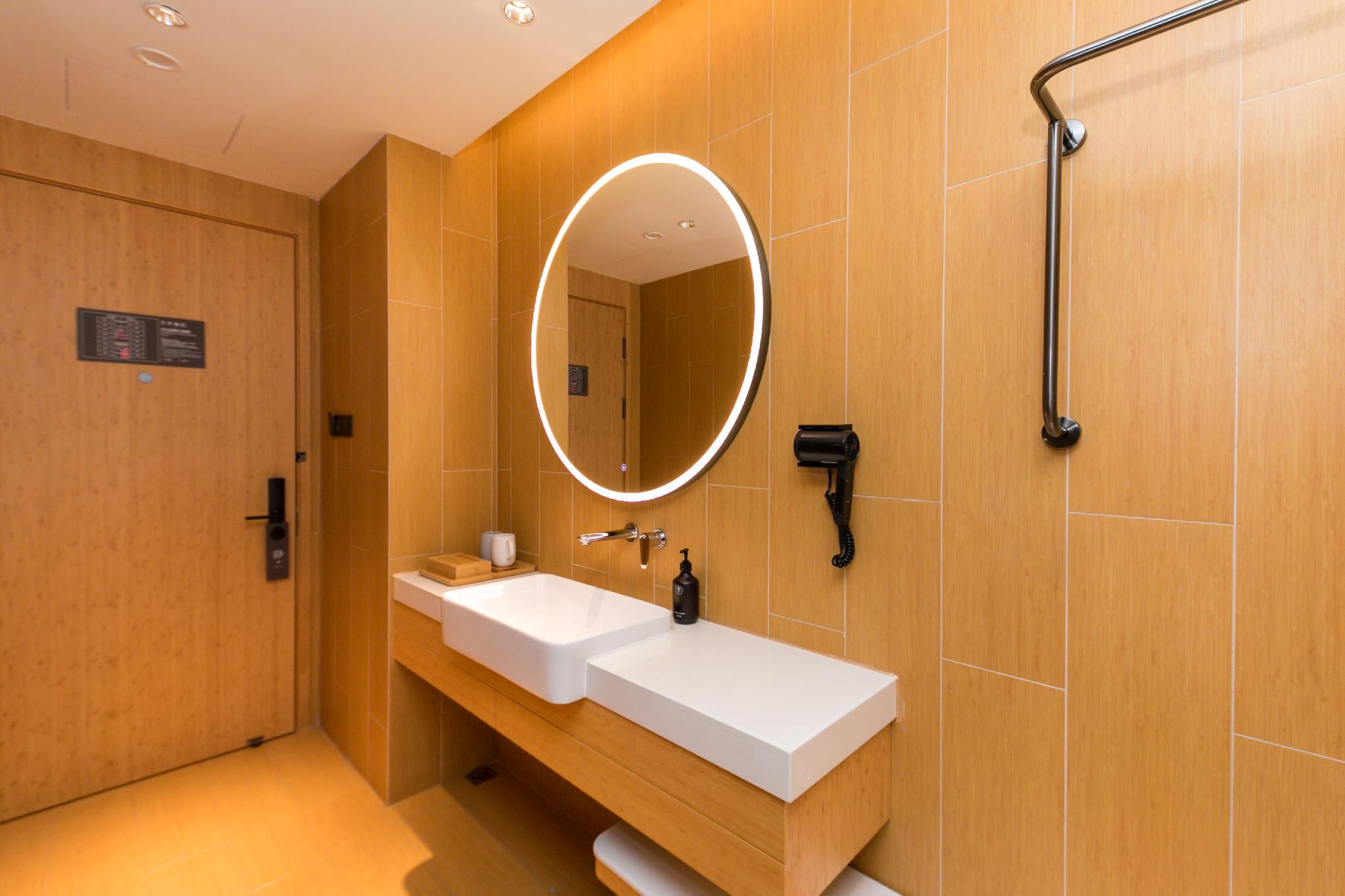 JI Hotel Zhangjiajie Tianmen Mountain Huazhu - Superior BedRoom 3