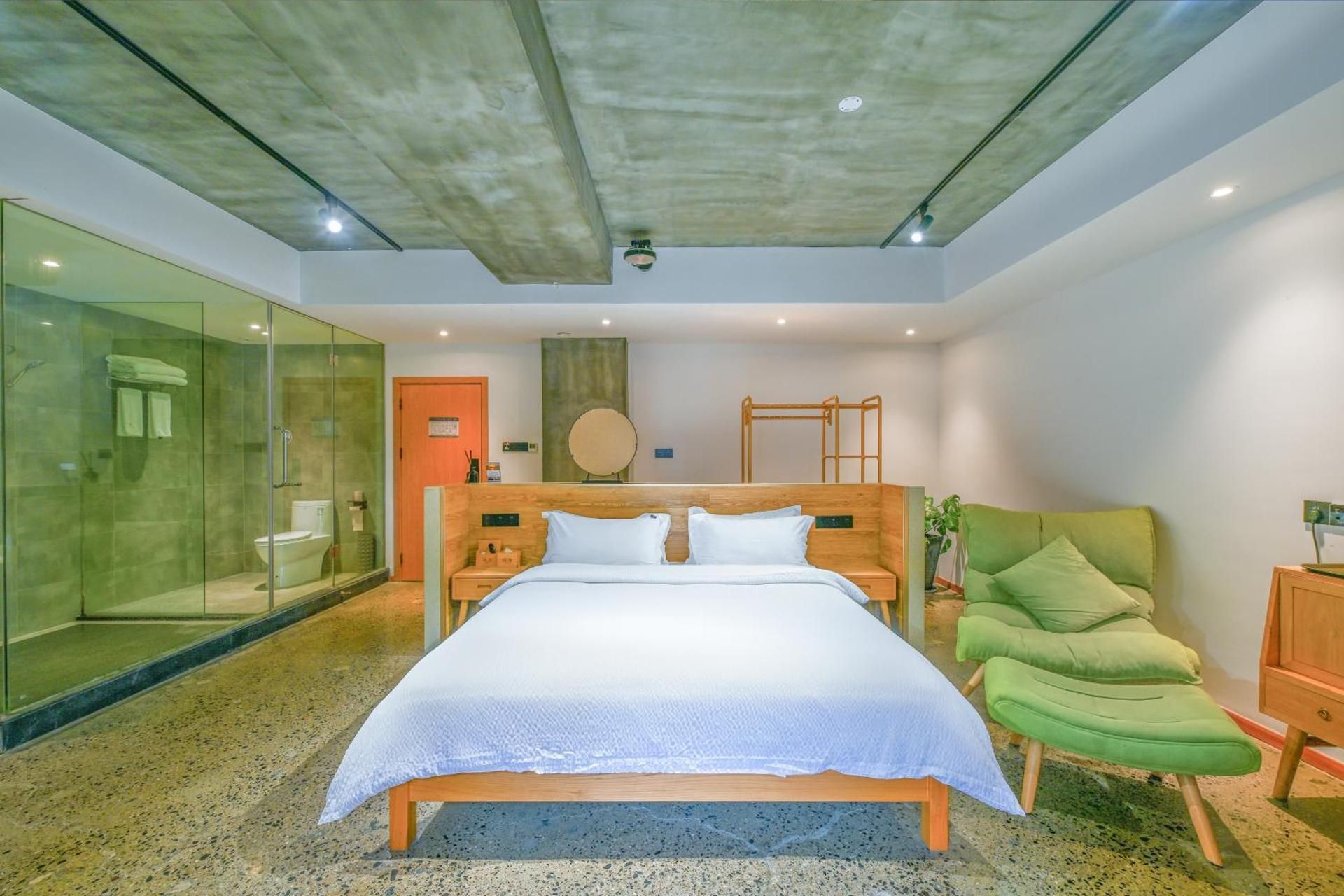 Double Room with Private Bathroom